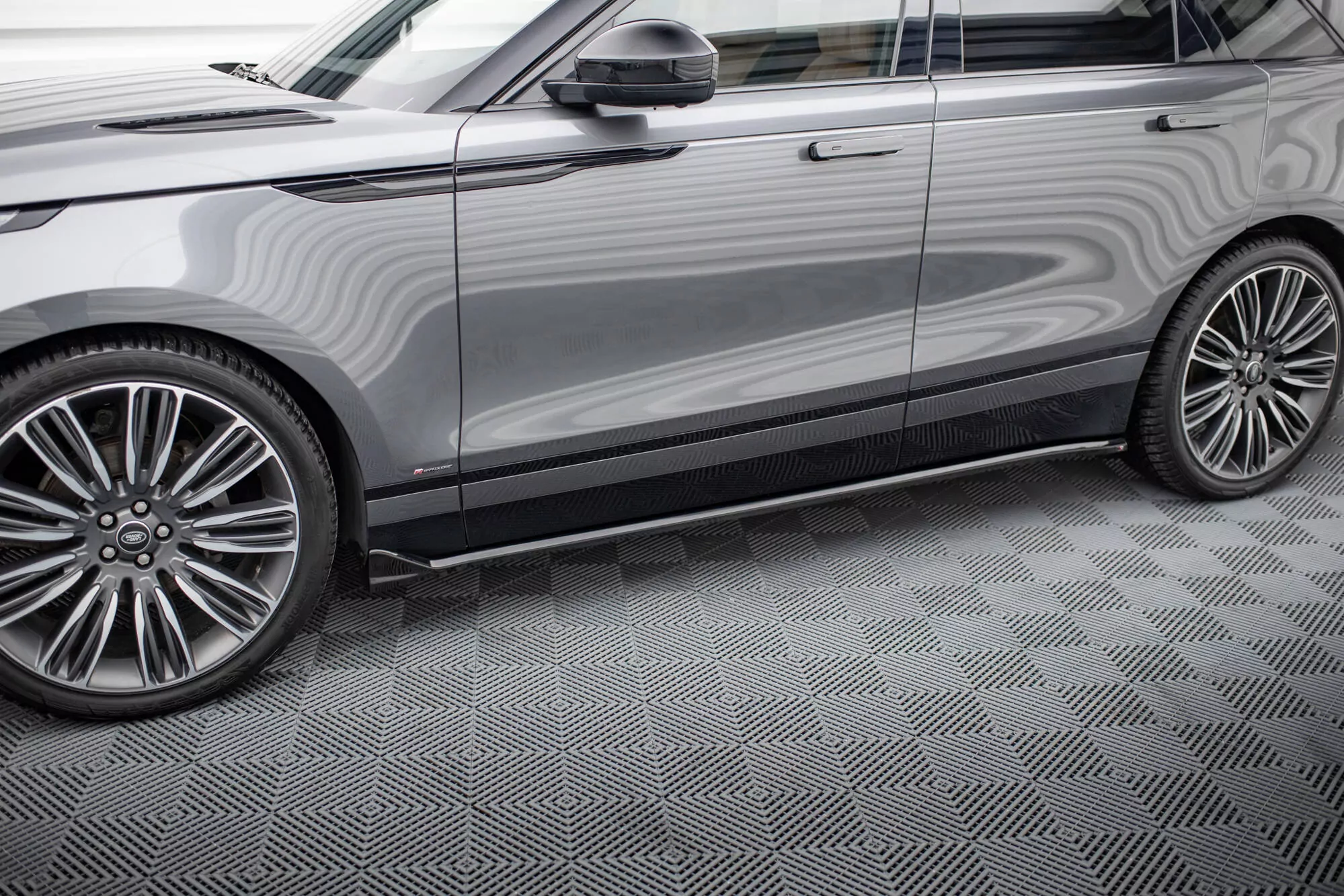 Seitenschweller Ansatz Für Land Rover Range Rover Velar R-Dynamic Mk1 Schwarz Hochglanz