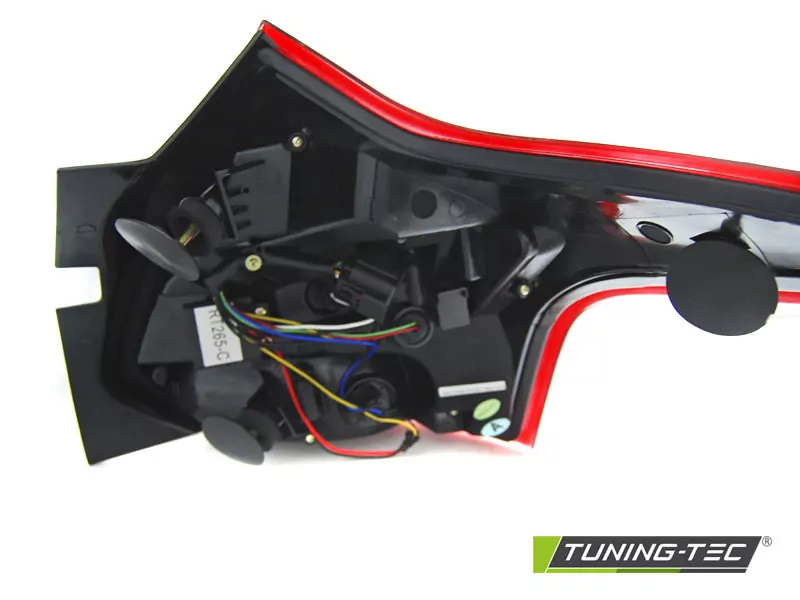 Ford Focus 3 11-10.14 Hatchback Red Smoke Led Bar Seq Ind.