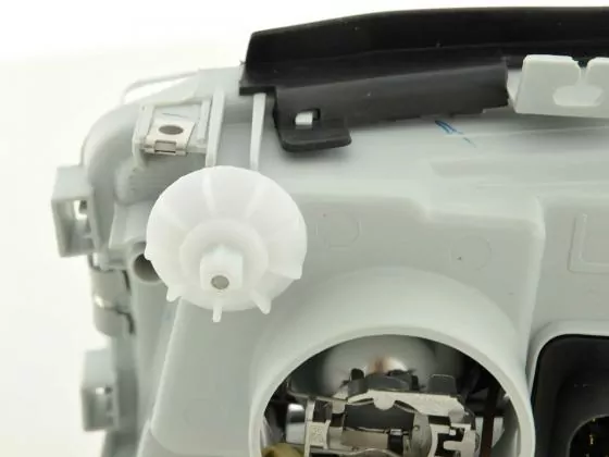 Verschleißteile Scheinwerfer links Skoda Octavia (Typ 1U) Bj. 97-00