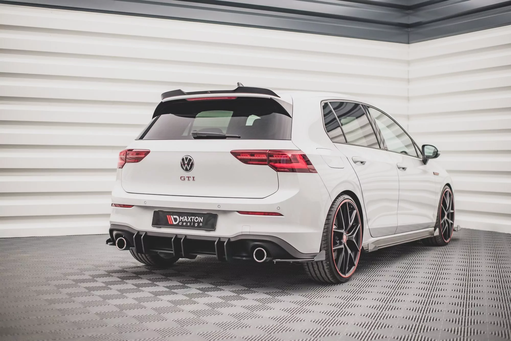 Robuste Racing Heckschürze V.2 Für Volkswagen Golf 8 GTI 