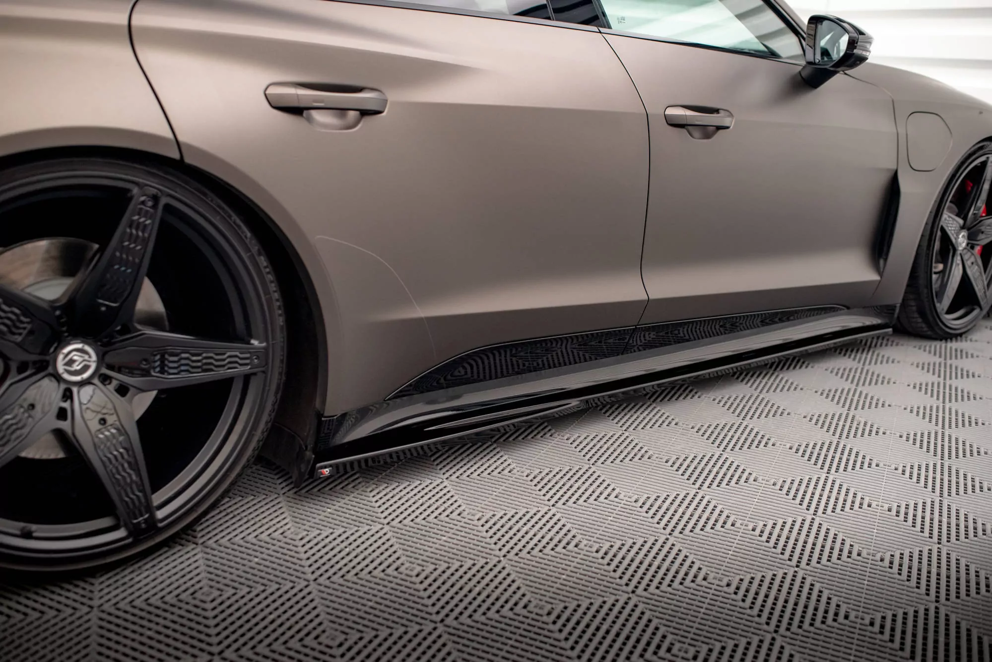 Seitenschweller Ansatz Für V.1 Für Audi E-Tron GT / RS GT Mk1 Schwarz Hochglanz