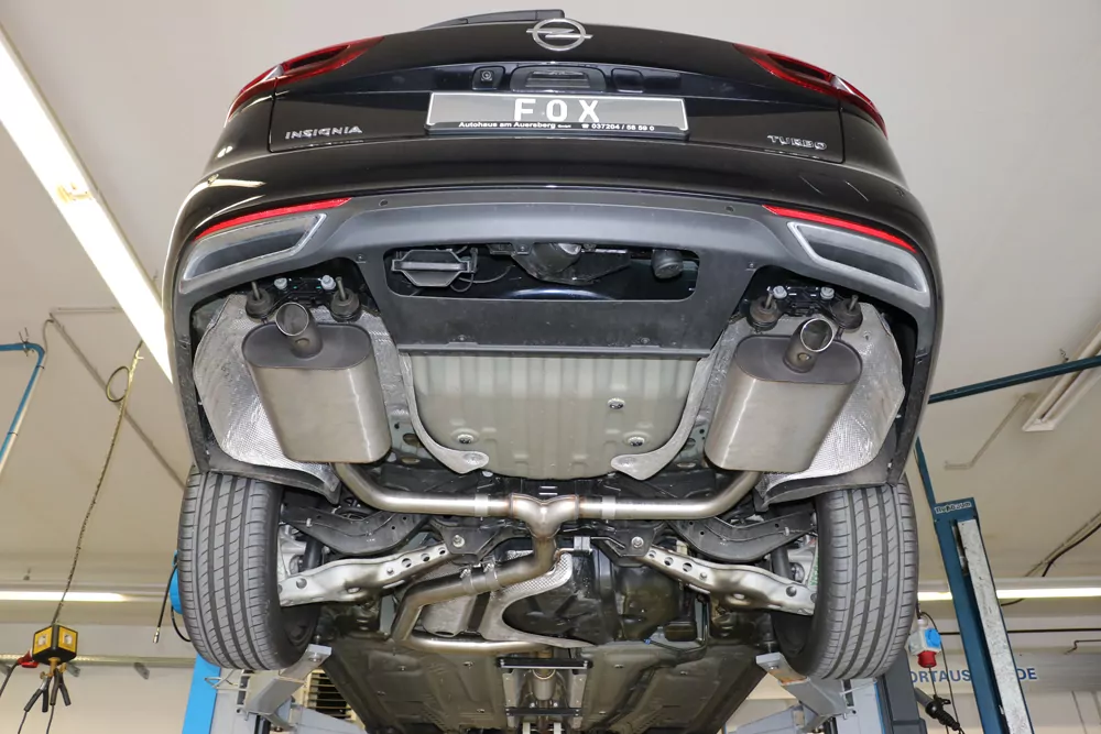 Opel Insignia B - Sports Tourer - Frontantrieb  Endschalldämpfer rechts/links - Ausgang der Endrohre in den originalen Ausgängen