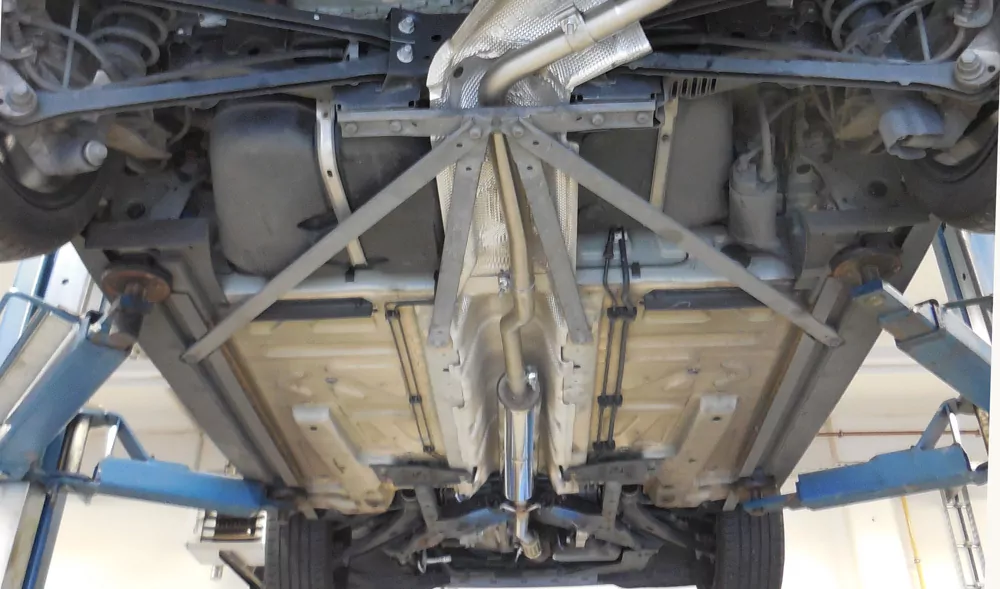 Mini One R57 - Cabrio - 1,6l 72kW  Vorschalldämpfer inklusive Flexrohr