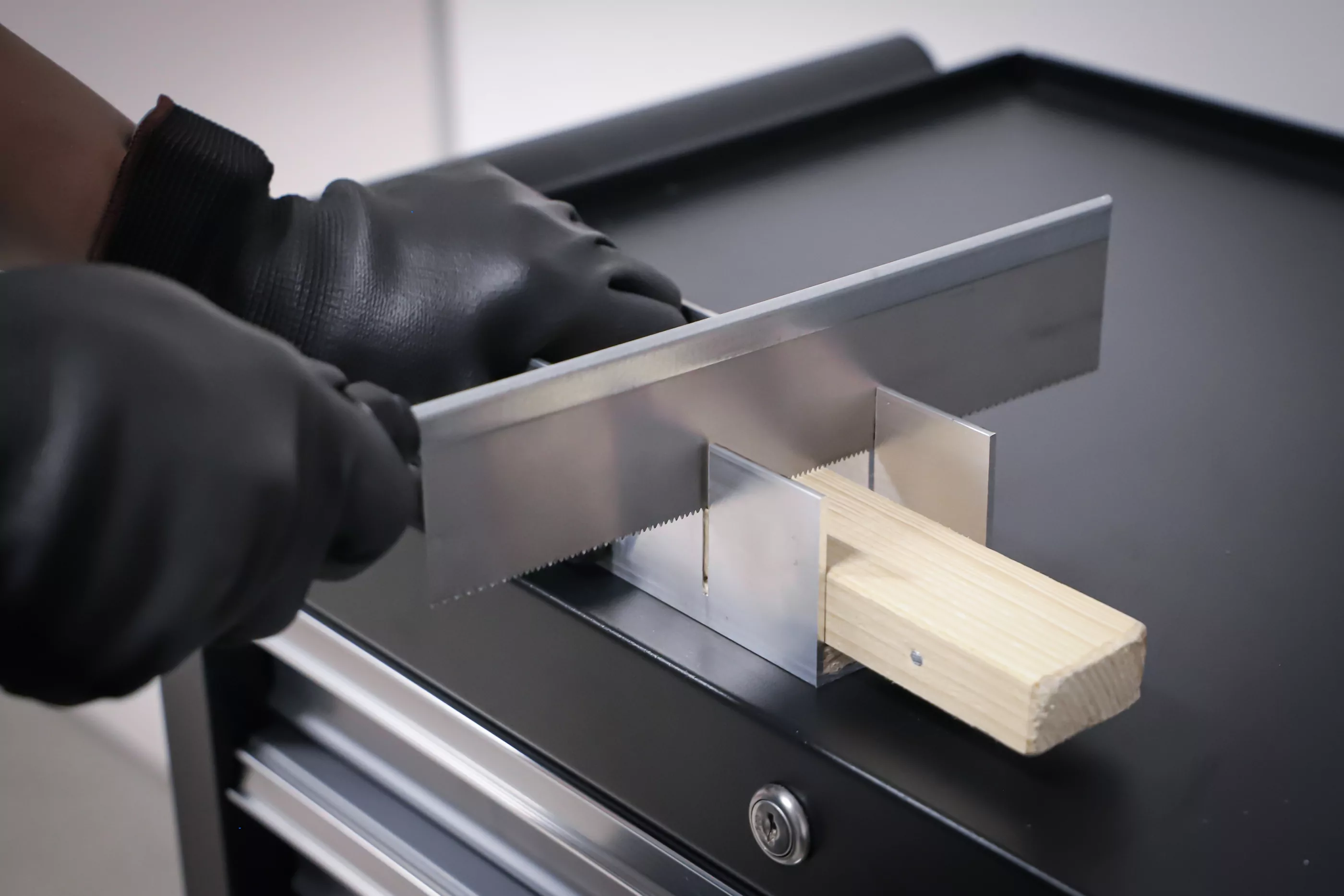 Aluminium-Gehrungslade | 245 x 65 x 55 mm