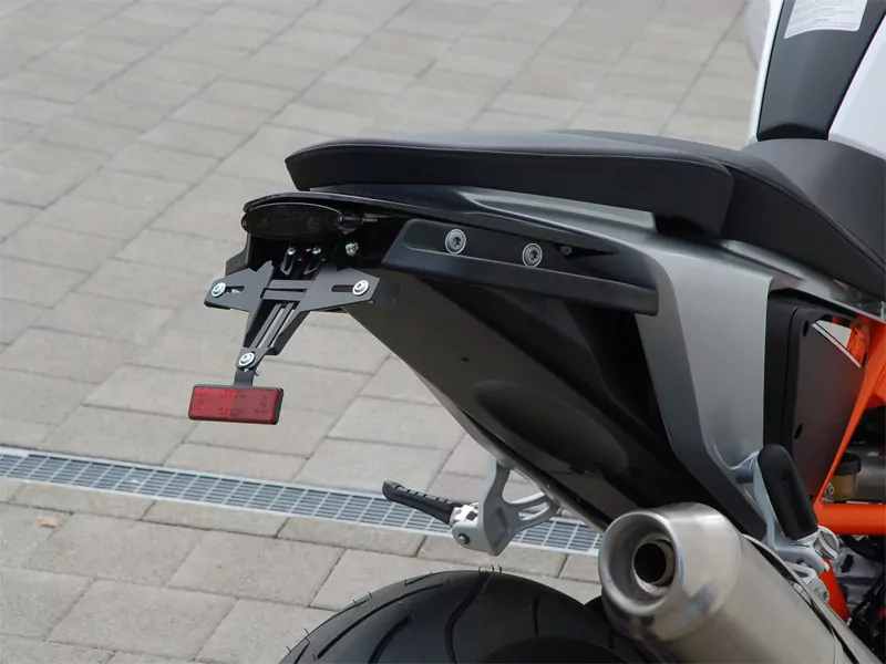 Kennzeichenhalter IQ1 für KTM 690 DUKE (2012-2019) Rücklicht oval