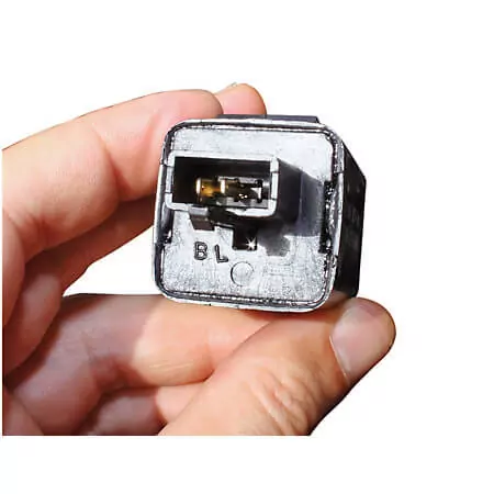 - Kein Hersteller - Blinkrelais, elektronisch 12 V, schmaler 3-fach Stecker mit 2 Pins