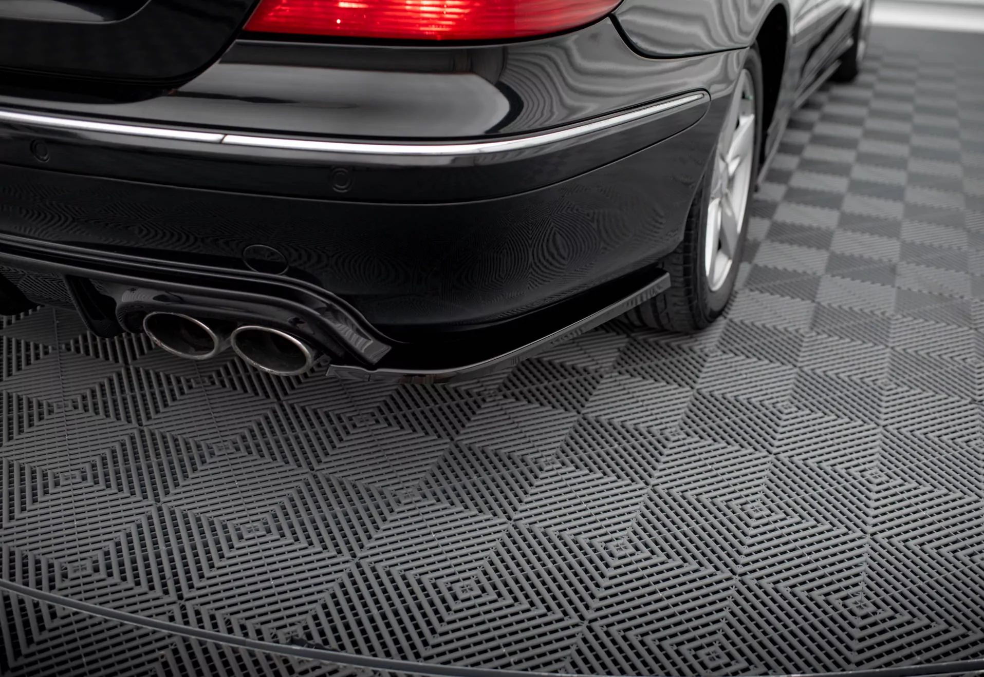 Heck Ansatz Flaps Diffusor V.2 Für Mercedes-Benz CLK W209 Schwarz Hochglanz