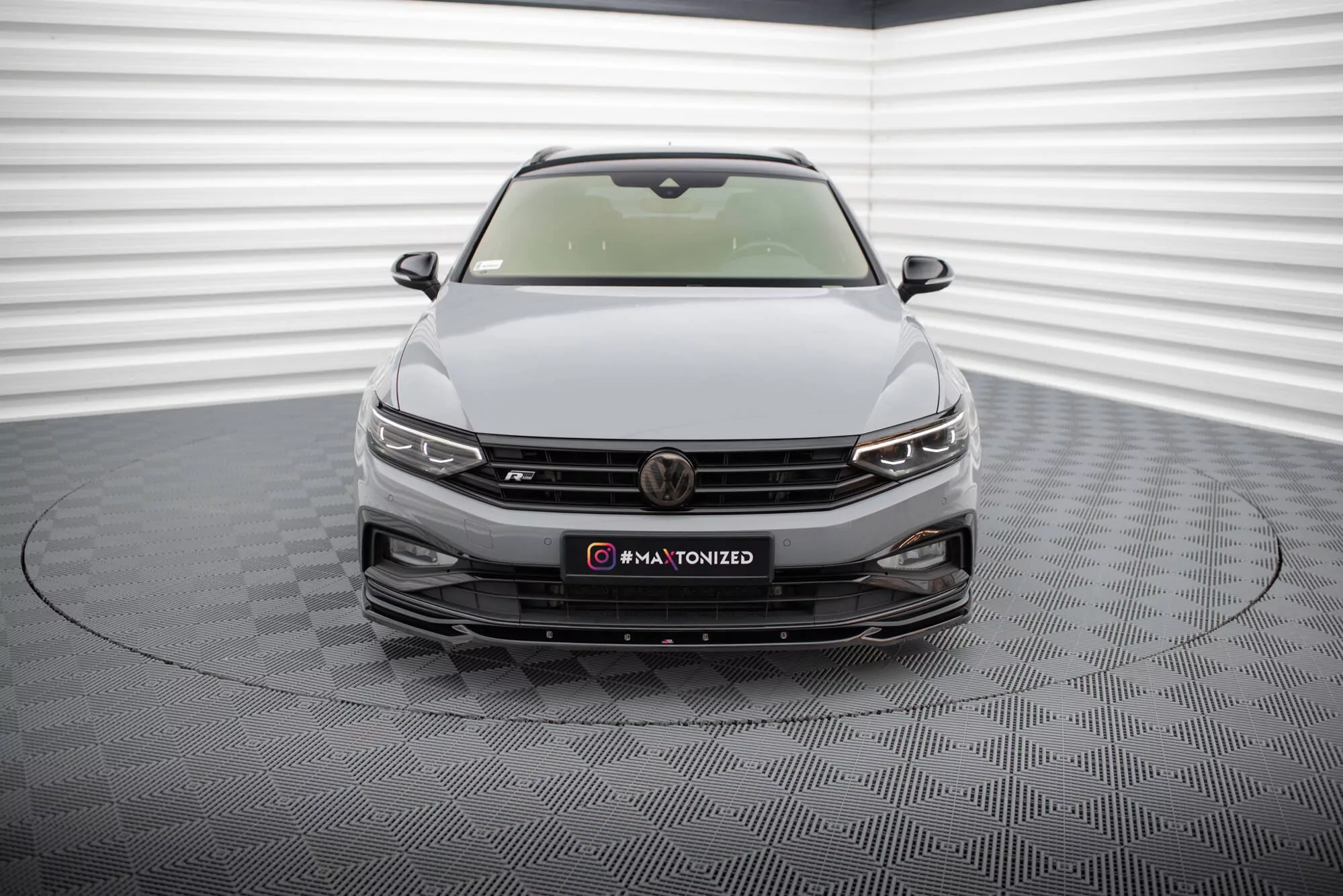 Front Ansatz V.2 Für Volkswagen Passat R-Line B8 Facelift Schwarz Hochglanz