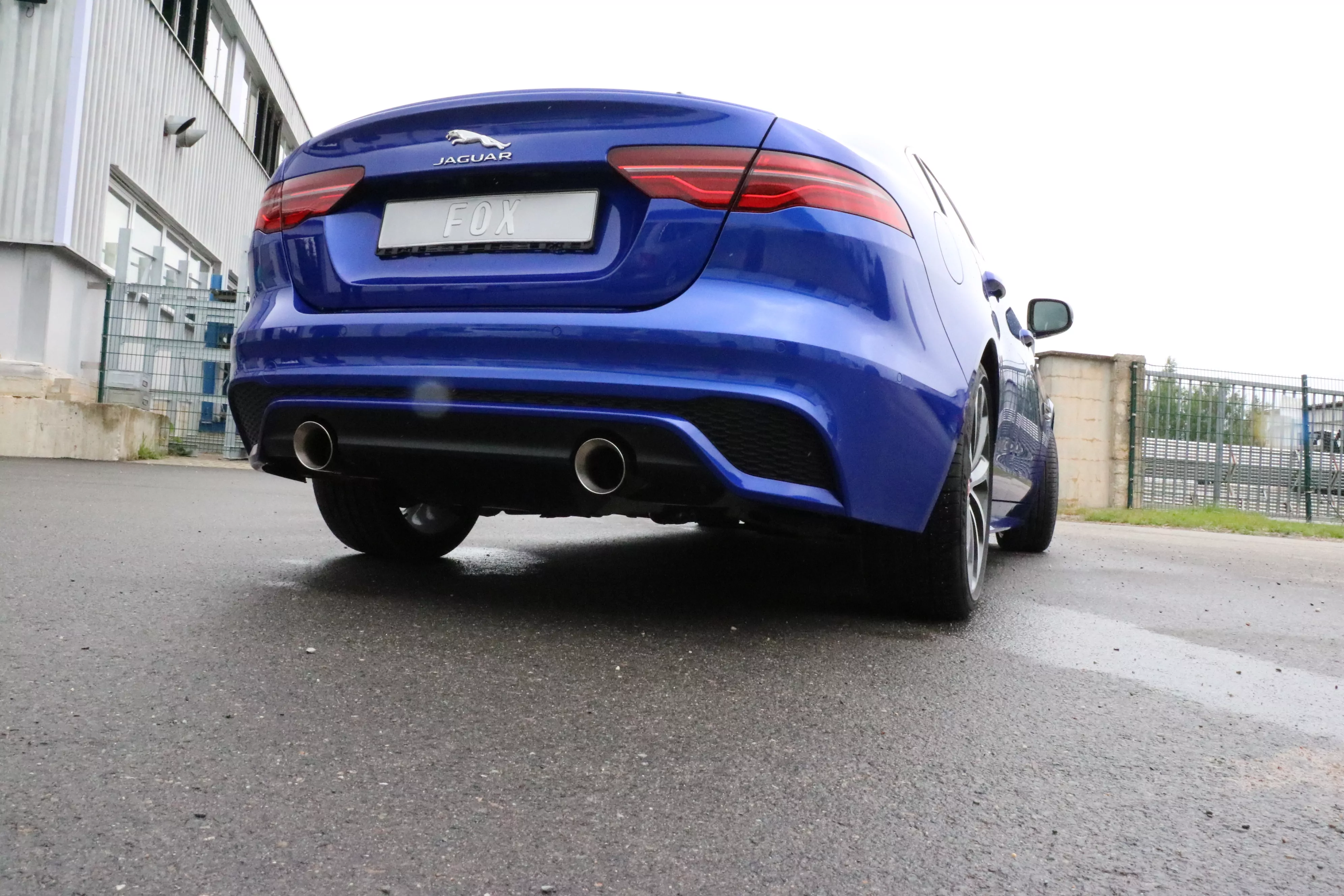 Jaguar XE  Endschalldämpfer rechts/links - 1x100 Typ 25 rechts/links