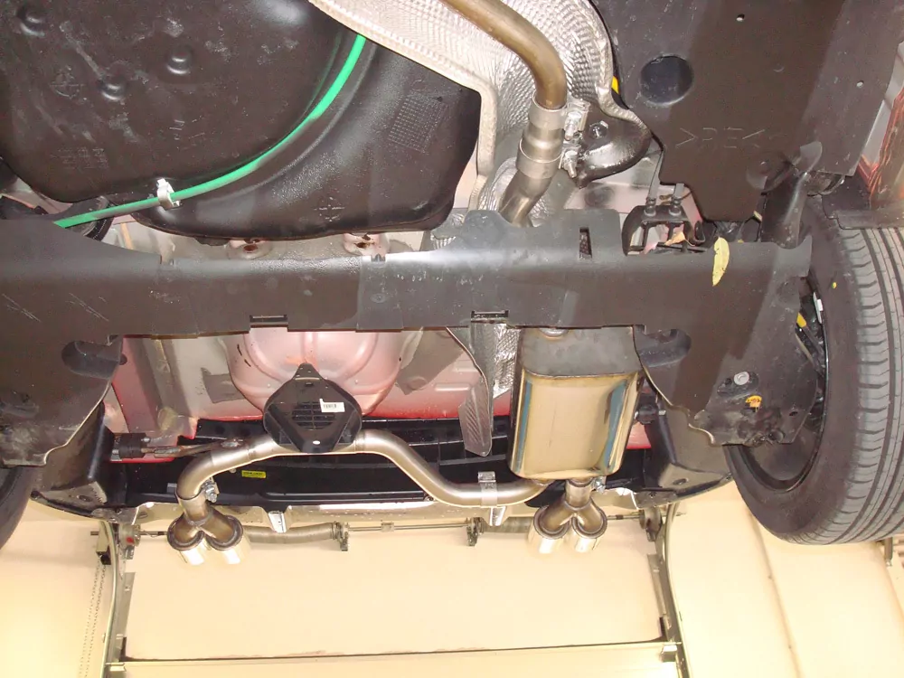 Renault Clio IV  Endschalldämpfer Ausgang rechts/links - 2x76 Typ 16 rechts/links