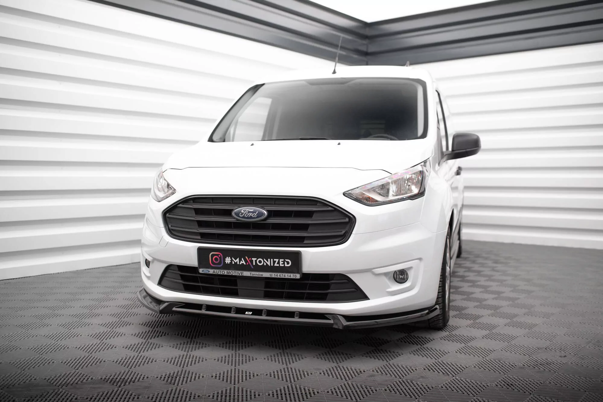 Front Ansatz V.2 Für Ford Transit Connect Mk2 Facelift Schwarz Hochglanz
