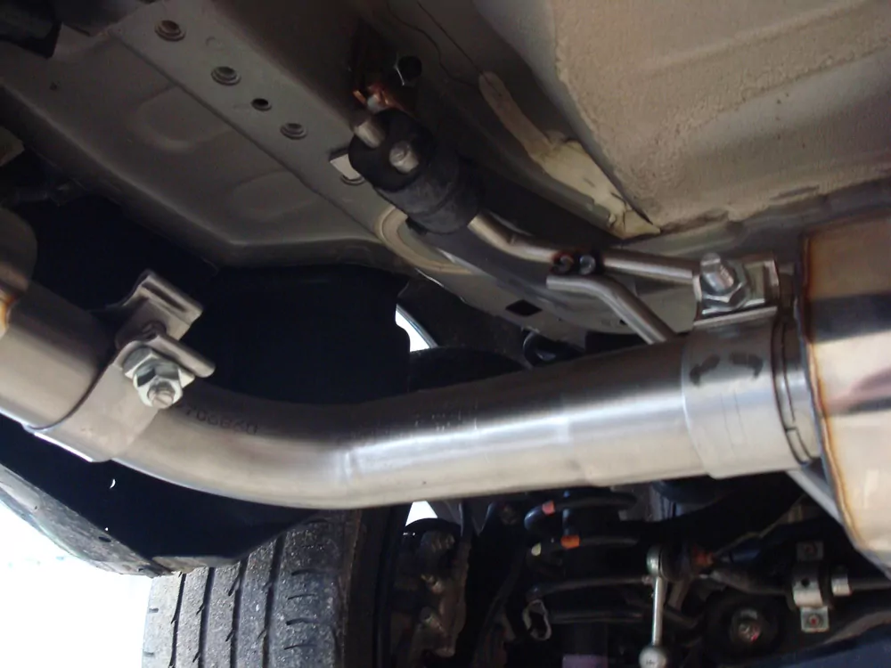 Mitsubishi Lancer CYO Stufenheck/ Sportback Benzin  Endschalldämpfer quer Ausgang rechts/links - 1x100 Typ 17 rechts/links