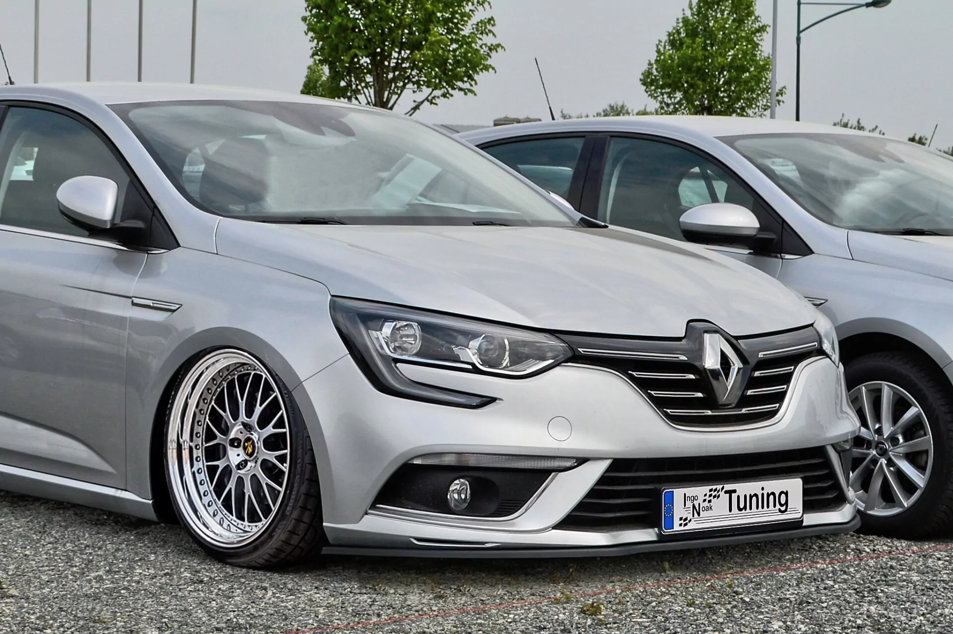 Cup Frontspoilerlippe für Renault Megane 4