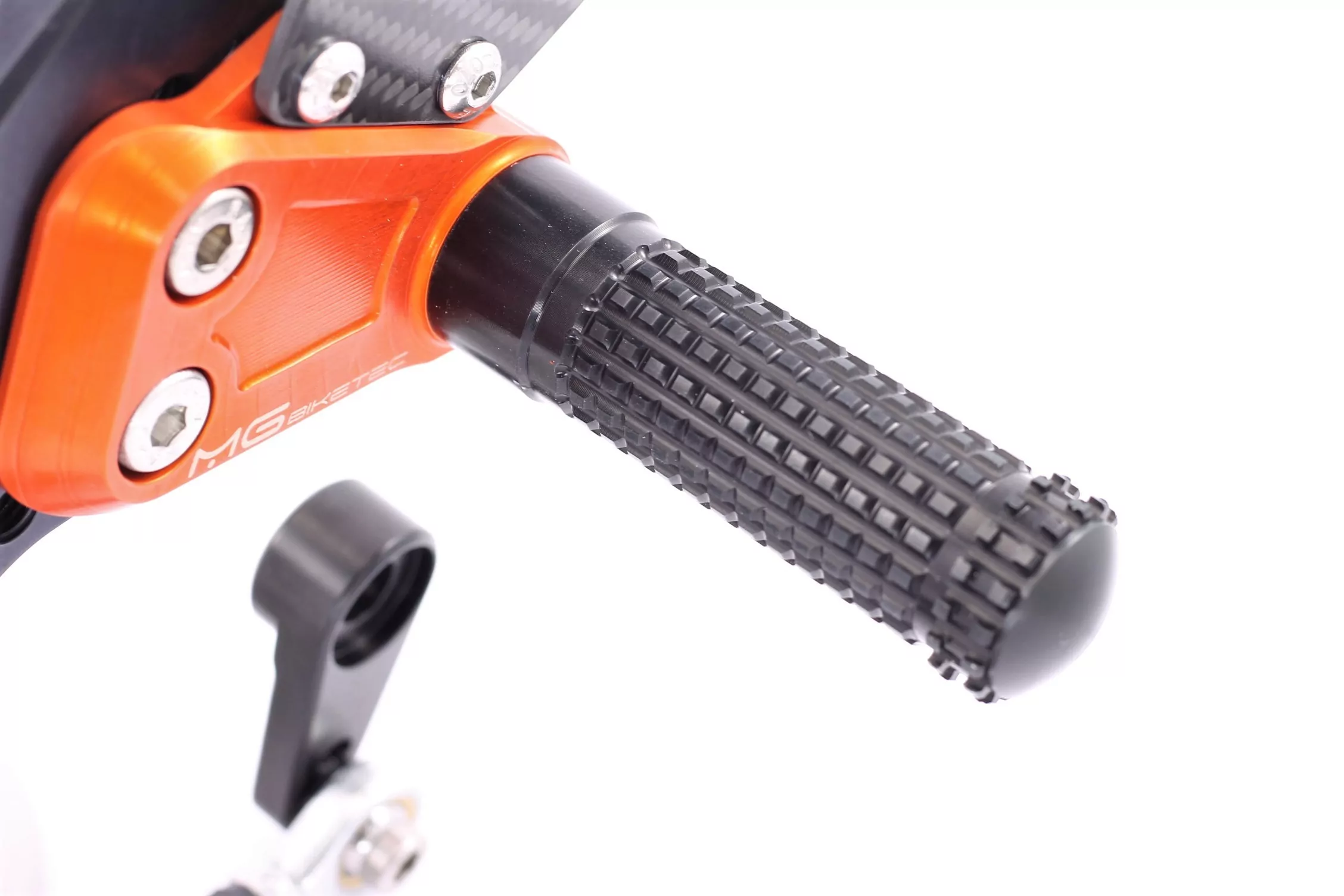 MG Biketec Sportfussrastenanlage / Rastenanlage / Fußrastenanlage mit ABE, gültig in D - A - CH für KTM 690 Duke ab 2016