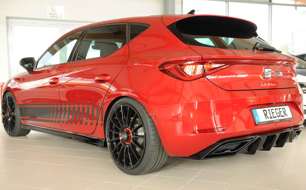 Rieger Seitenschweller links  (XS) glanz schwarz für Seat Leon (KL) 5-tür. (ST/Sportstourer) 09.20-06.24 (bis Facelift)