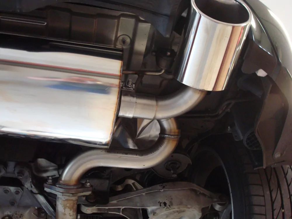 Nissan 370Z  Endschalldämpfer quer Ausgang rechts/links - 129x106 Typ 32 rechts/links