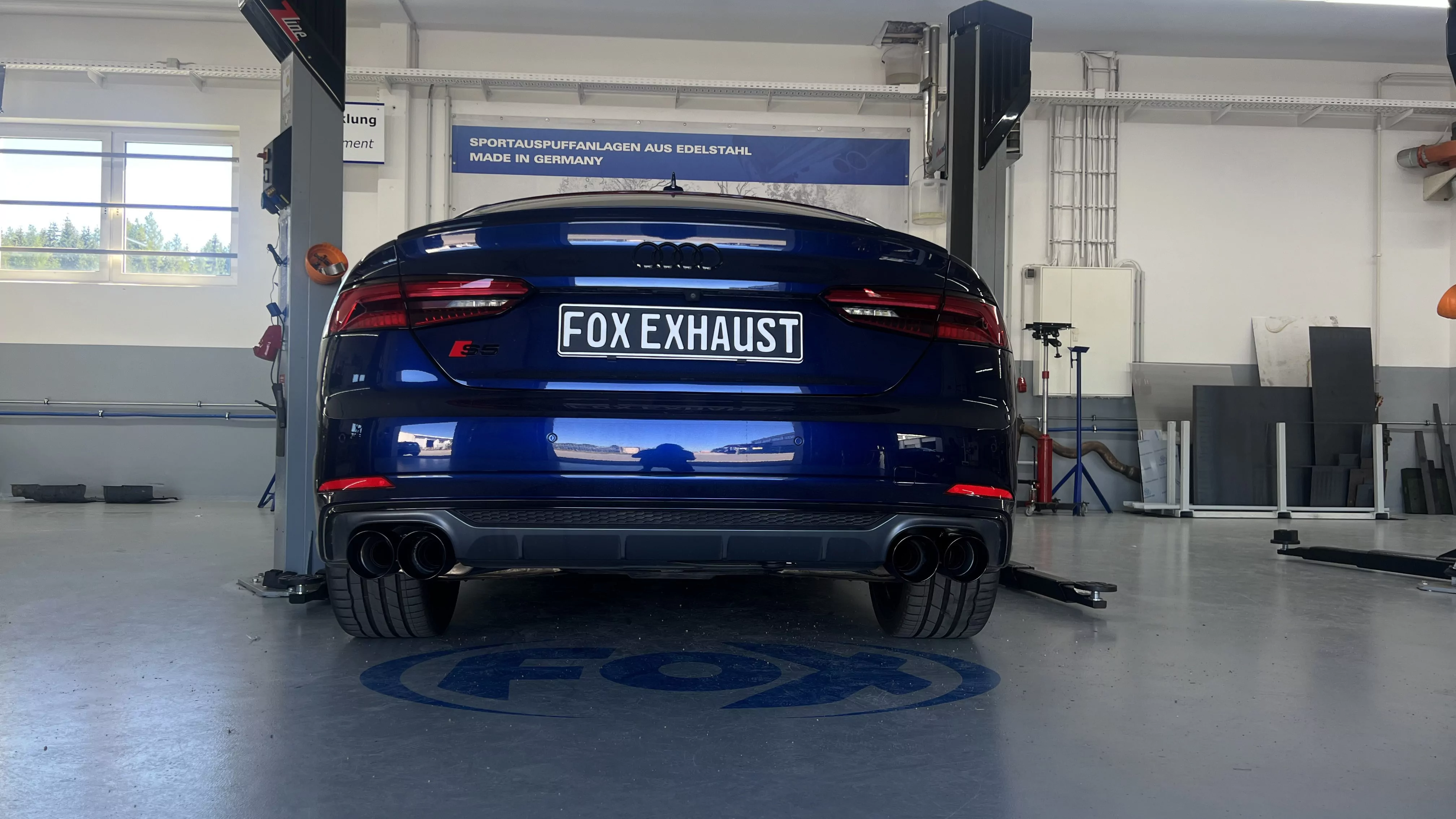 Audi S4/ S5 - B9  Endschalldämpfer rechts/links mit Abgasklappen, Mittelschalldämpfer und Vorschalldämpfer  - 2x100 Typ 25 rechts/links mit schwarz emallierten Endrohren