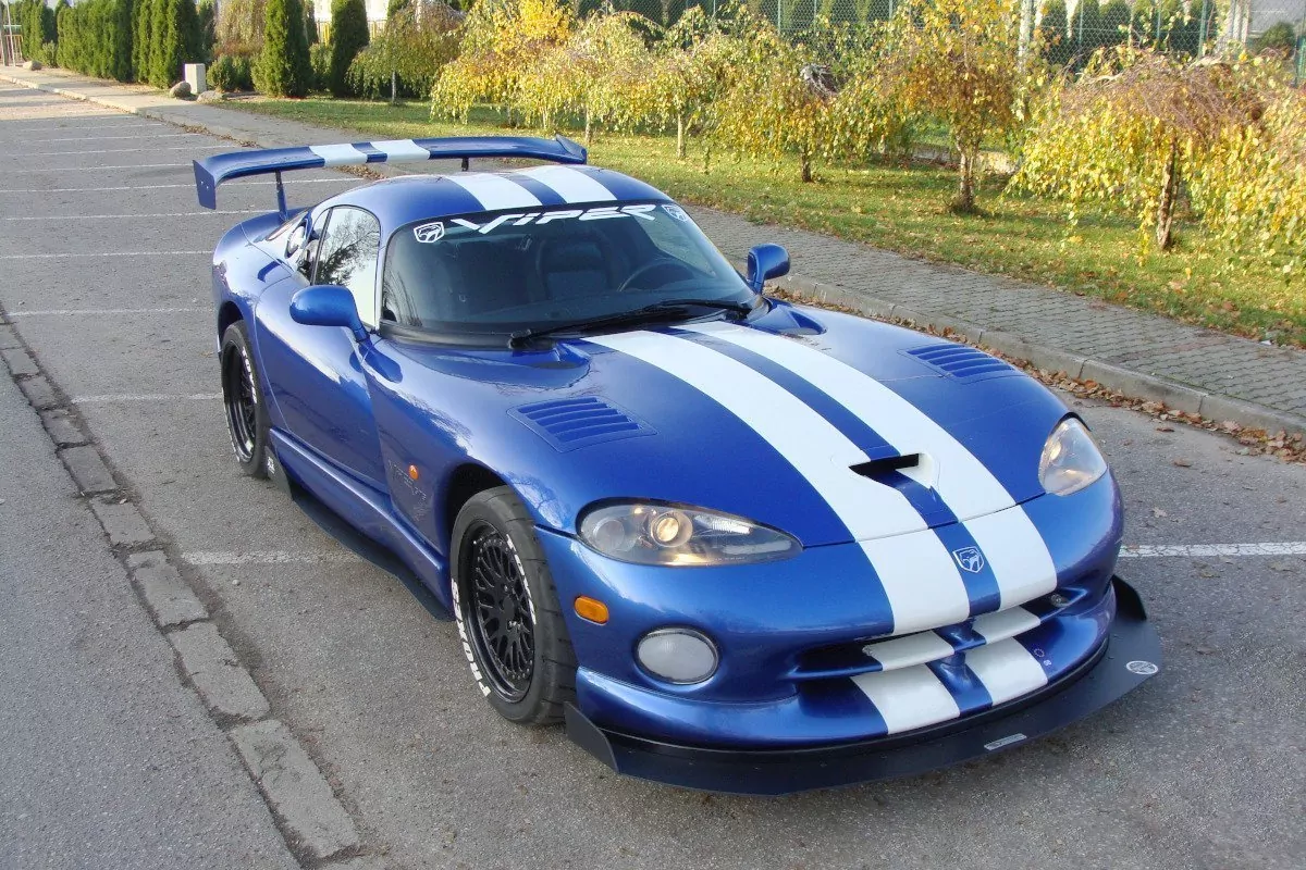 Hybrid Racing Front Ansatz Passend Für Passend Für DODGE VIPER GTS Schwarz Hochglanz Carbon Look