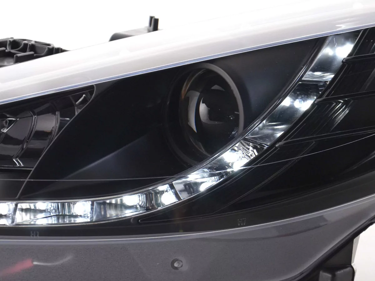 Scheinwerfer Set Daylight LED Tagfahrlicht Peugeot 207 Bj. 06- schwarz