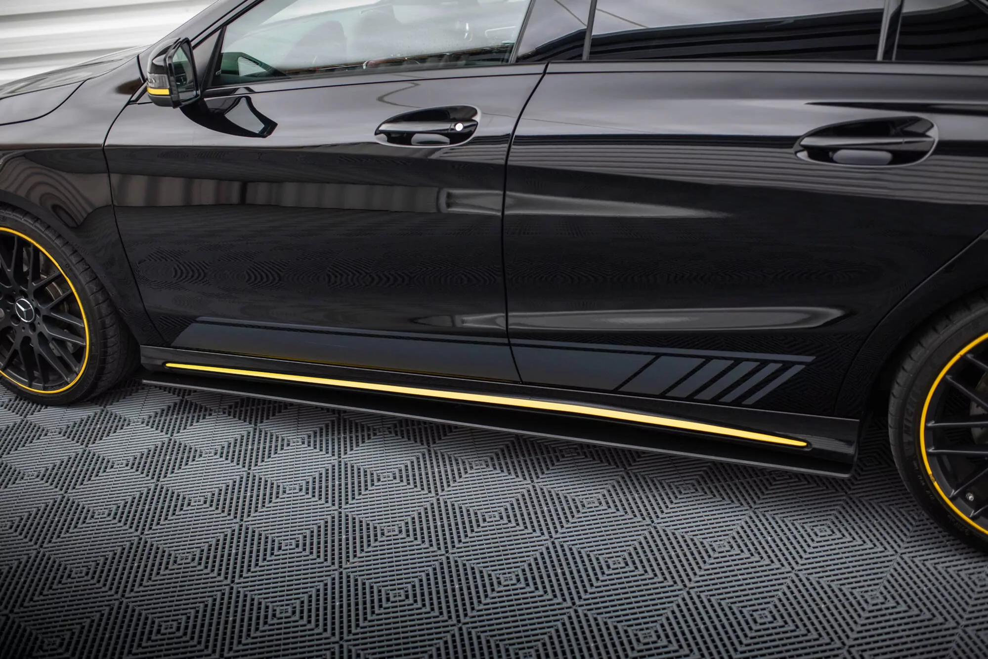 Street Pro Seitenschweller Ansatz Für Mercedes-AMG CLA 45 C117 Facelift