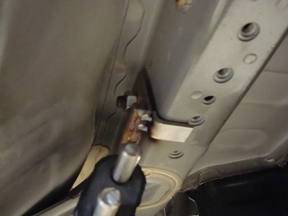 Mitsubishi Lancer CYO Stufenheck/ Sportback Benzin  Endschalldämpfer quer Ausgang rechts/links - 1x100 Typ 17 rechts/links