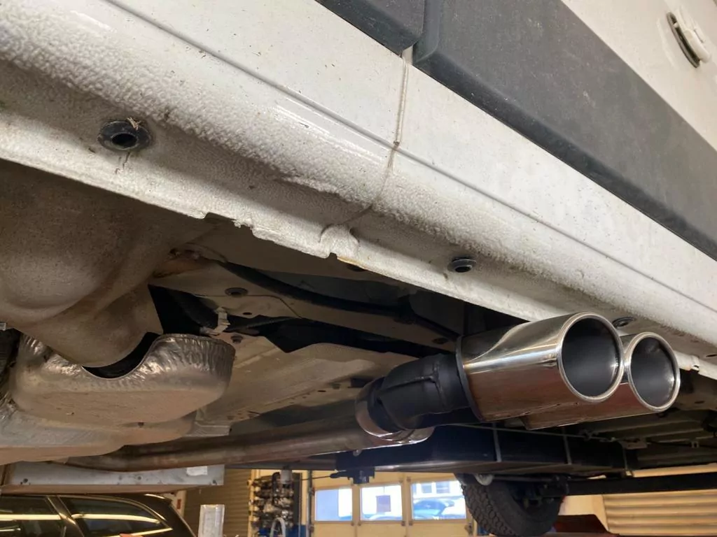 Fiat Ducato Wohnmobil  Endrohr Ausgang zur Fahrerseite - 2x115x85 Typ 38