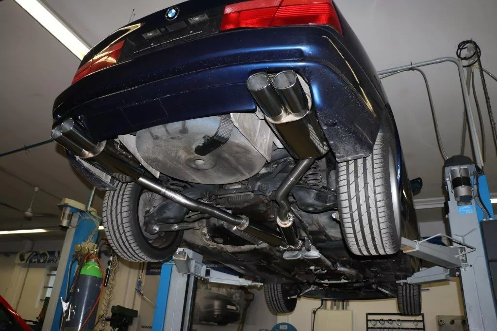 BMW E31 850i  Endschalldämpfer rechts/links - 2x93x79 Typ 70 rechts/links