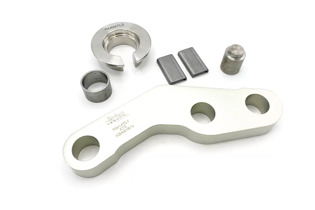 alpha Technik Tieferlegungssatz 40mm Yamaha MT07 Tracer700.MTT690 Typ RM14/RM15 Modelljahr 2016-