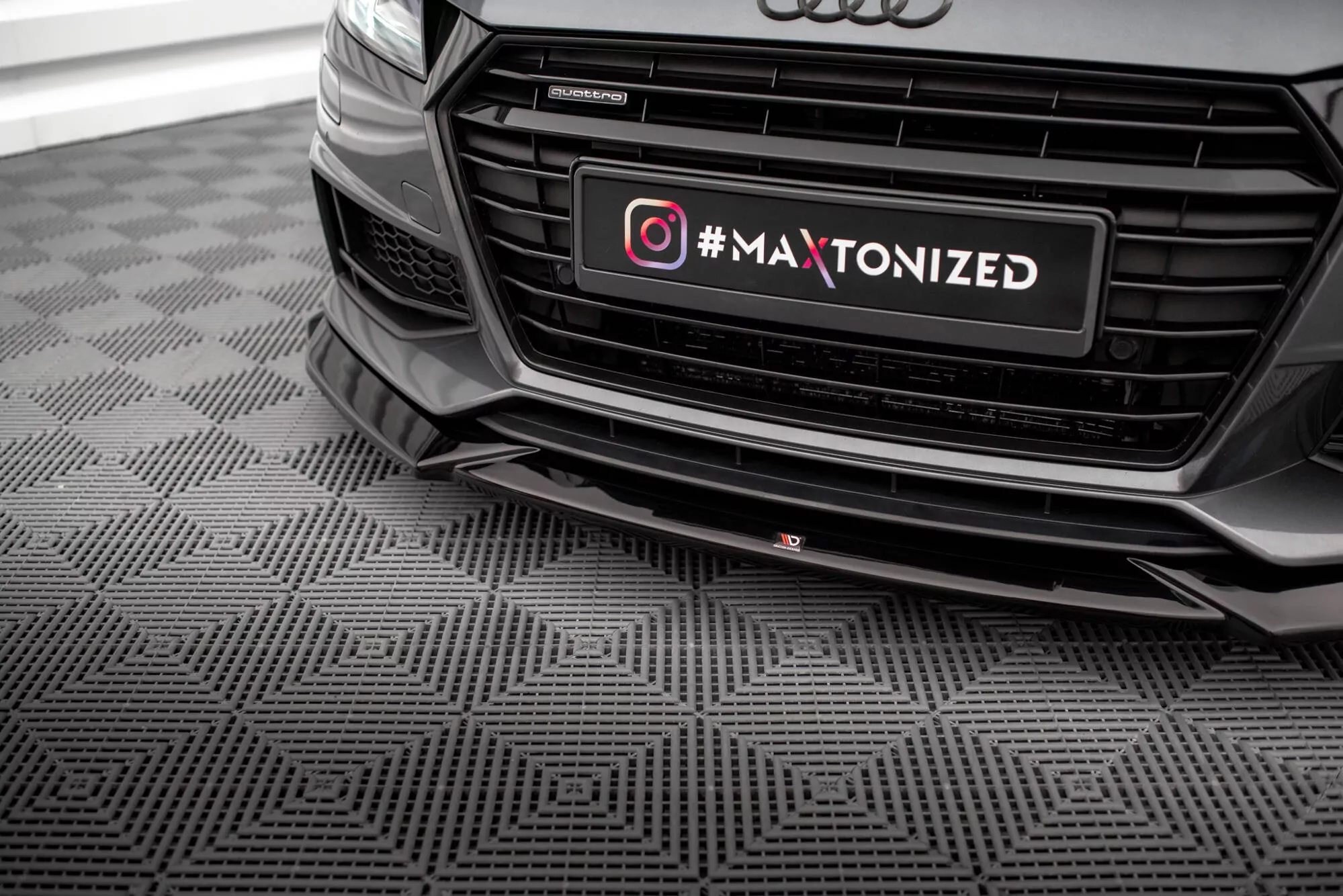 Front Ansatz V.1 Für Audi TT S / S-Line 8S Schwarz Hochglanz