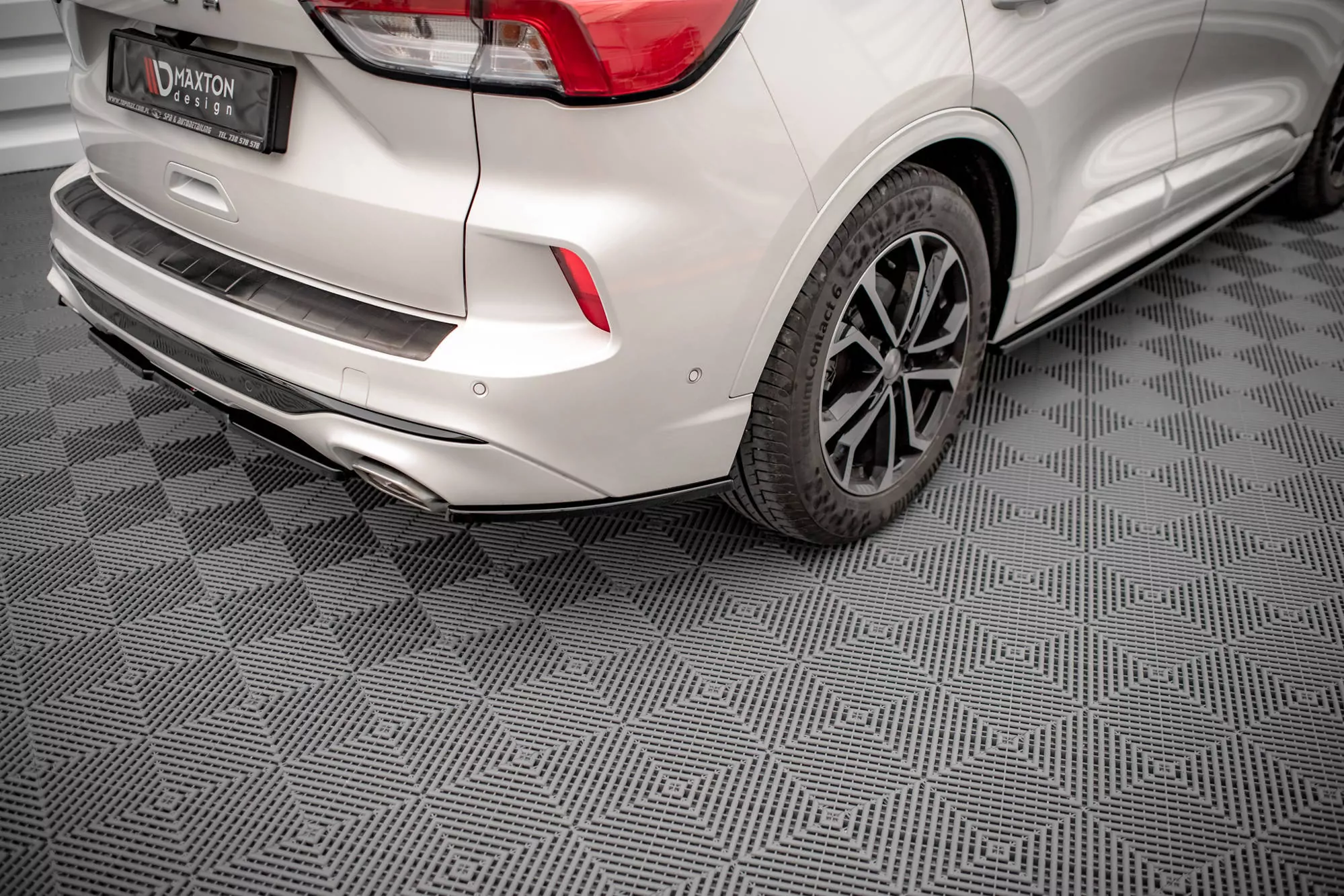 Heck Ansatz Flaps Diffusor Für Ford Kuga ST-Line Mk3 Schwarz Hochglanz
