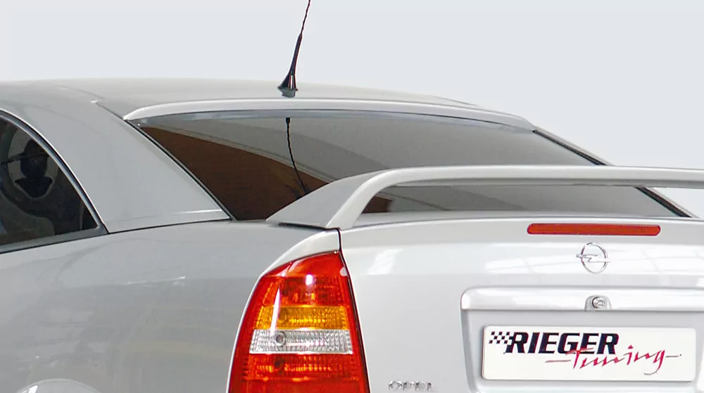 Rieger Heckscheibenblende für Opel Astra G - 3-tür.   carbon optik