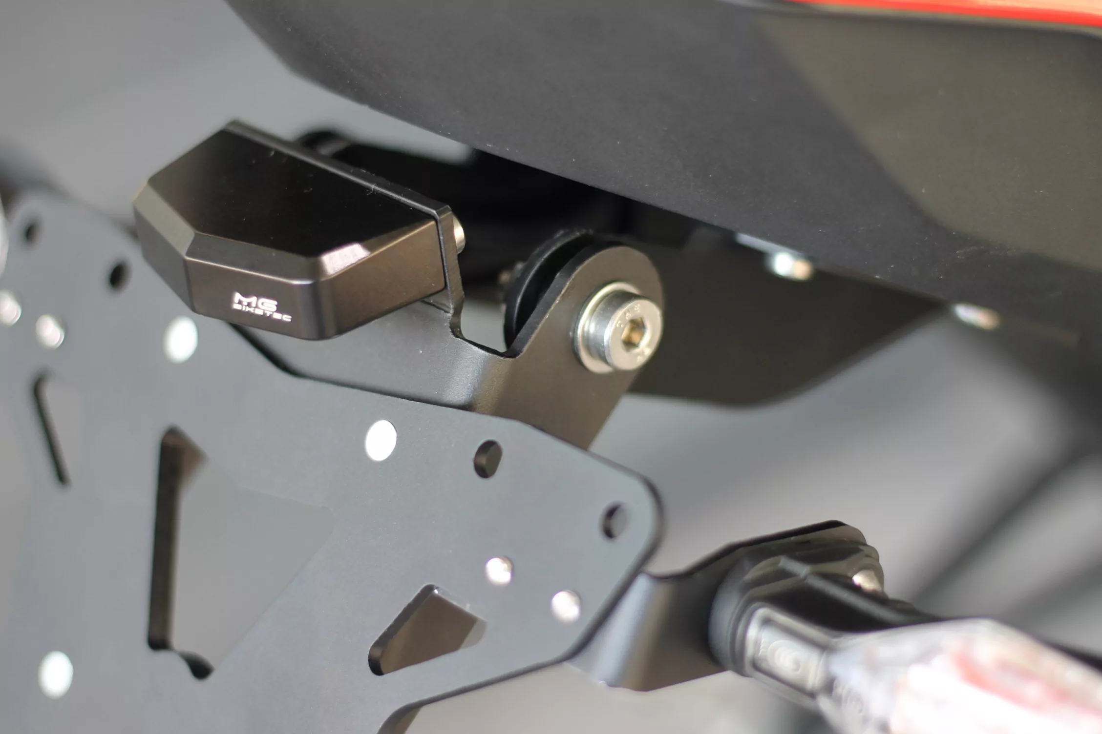 MG Biketec Kennzeichenhalter für BMW S 1000 RR ab 2019