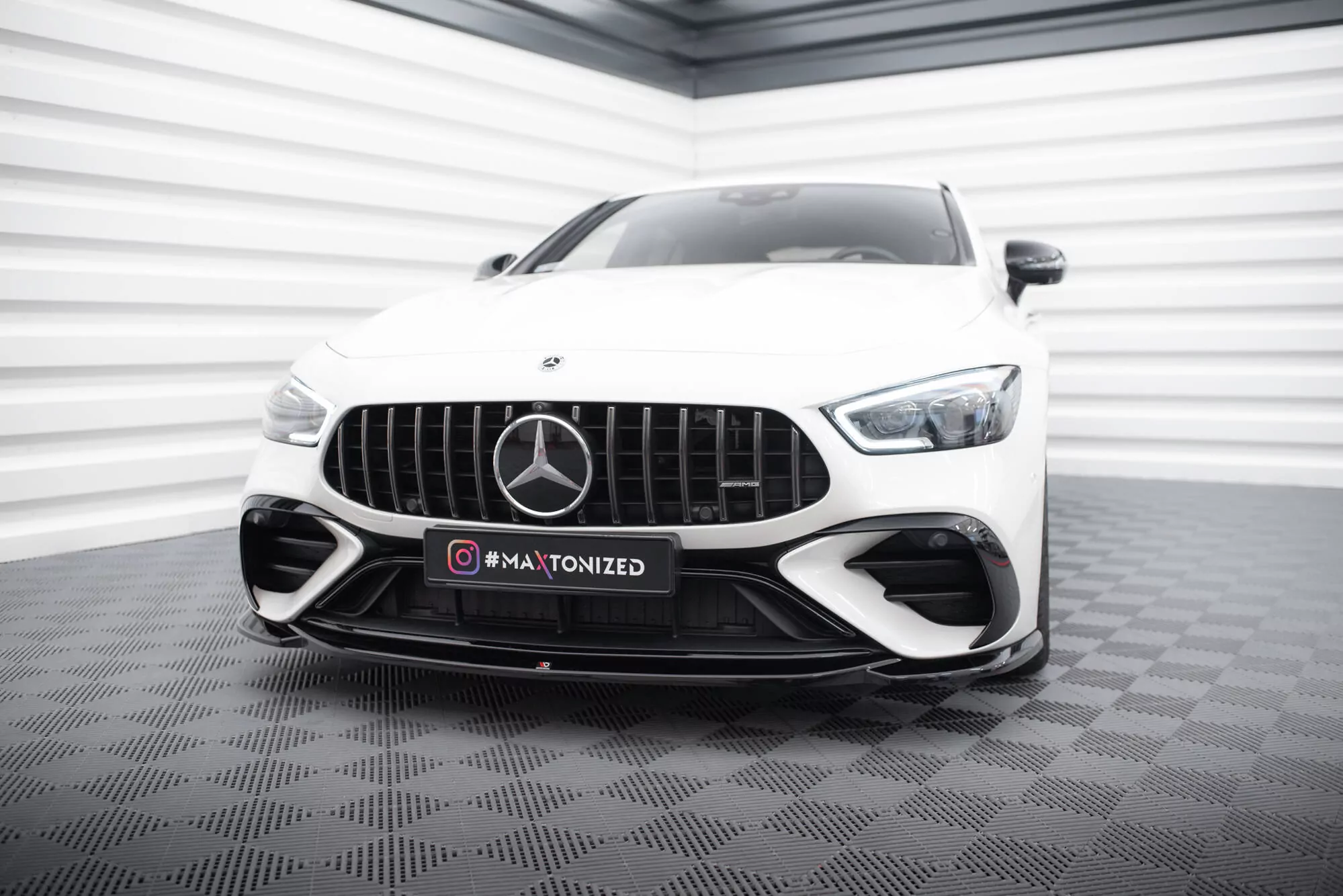 Front Ansatz V.1 Für Mercedes-AMG GT 43 4 Door Coupe V8 Styling Package Schwarz Hochglanz