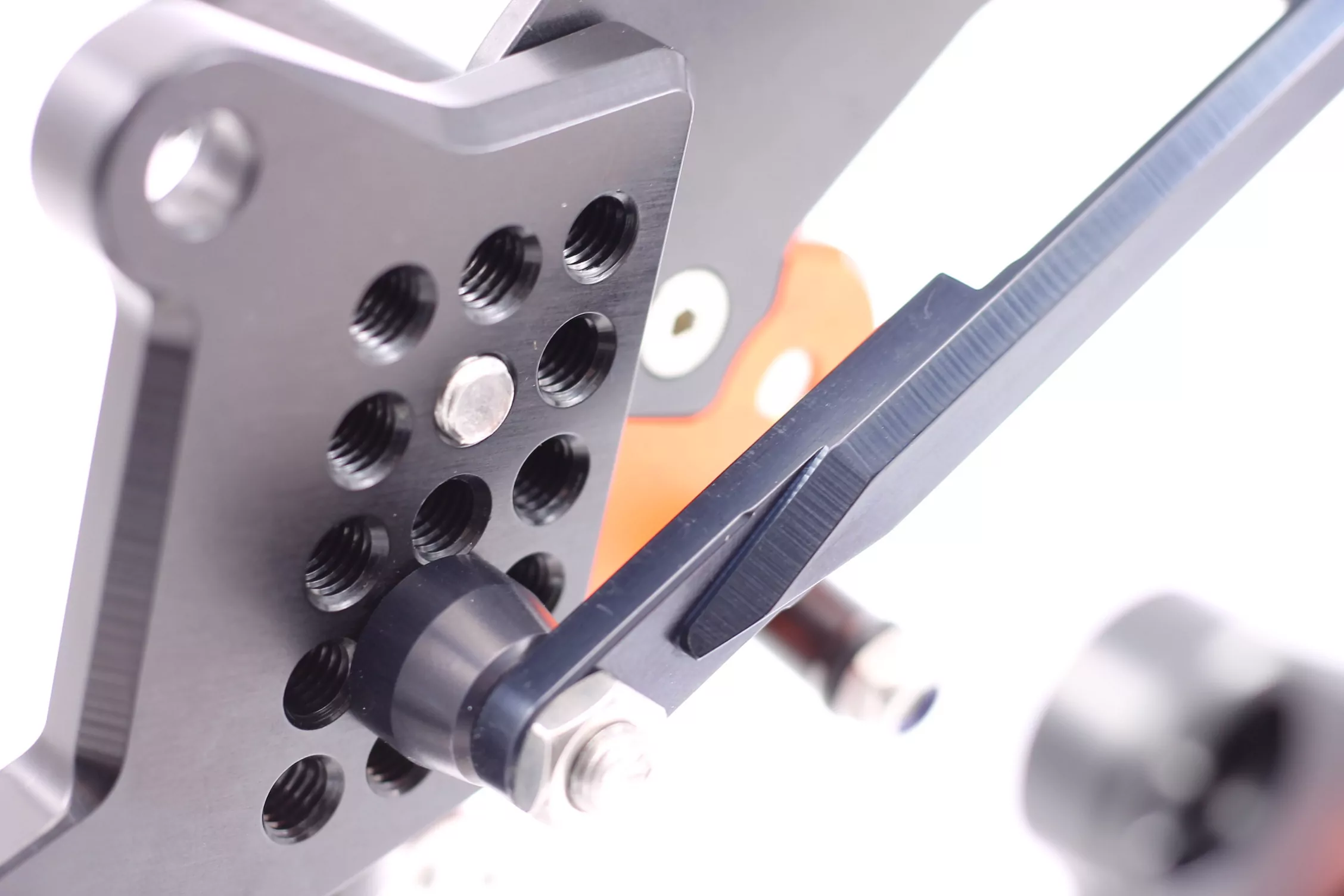 MG Biketec Sportfussrastenanlage / Rastenanlage / Fussrastenanlage mit ABE, gültig in D - A - CH für KTM 1290 Super Duke GT ab 2016-2020