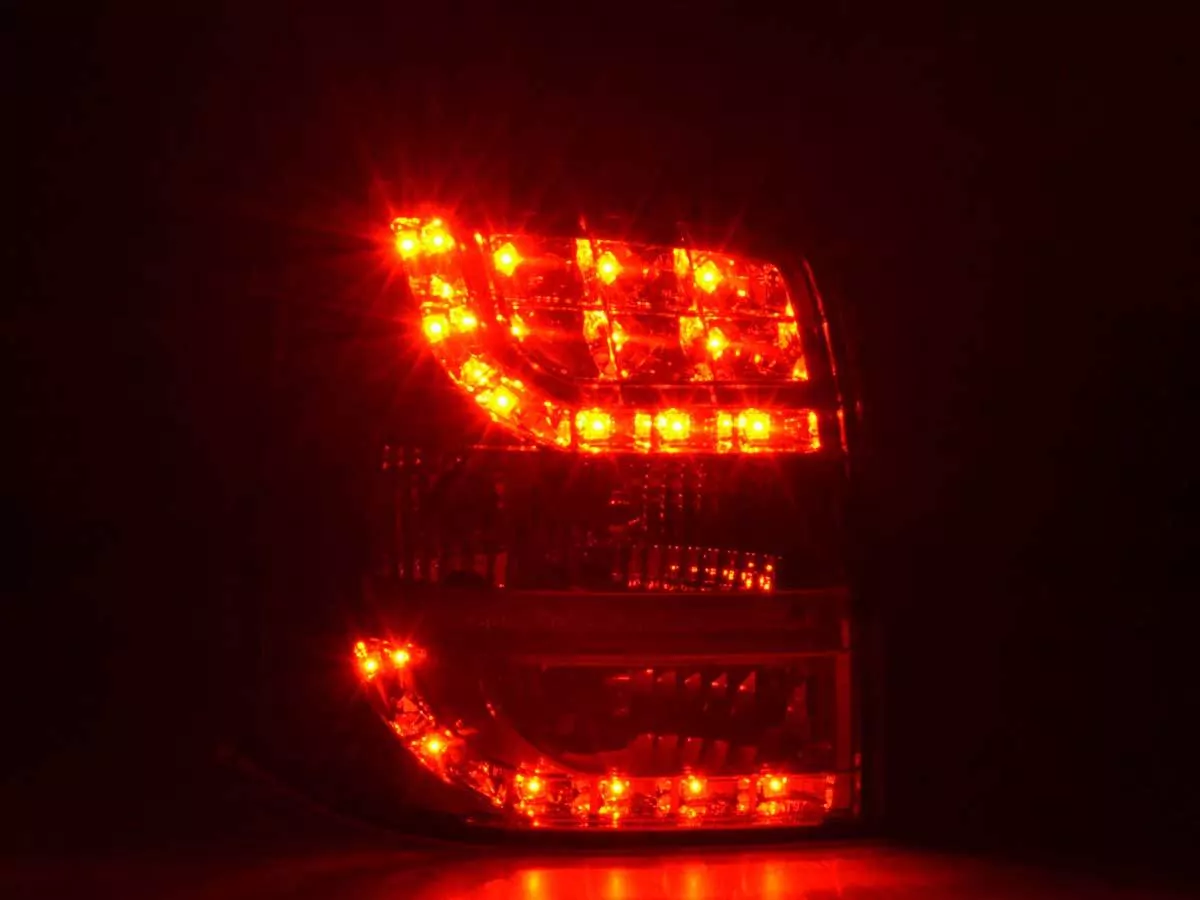 LED Rückleuchten Set VW Passat 3BG Variant Bj. 01-02 chrom