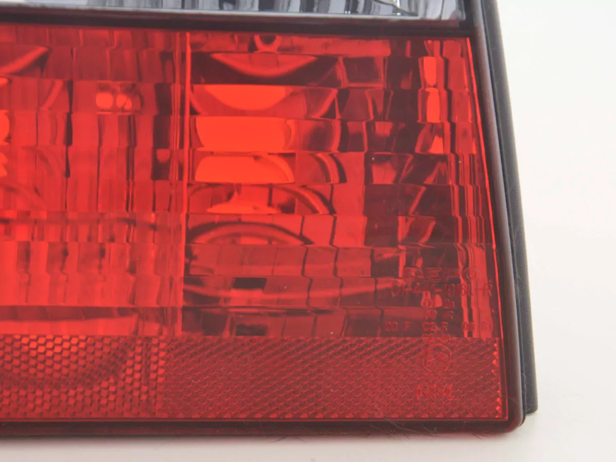 Rückleuchten VW Golf 3 Typ 1HXO  92-97 schwarz rot