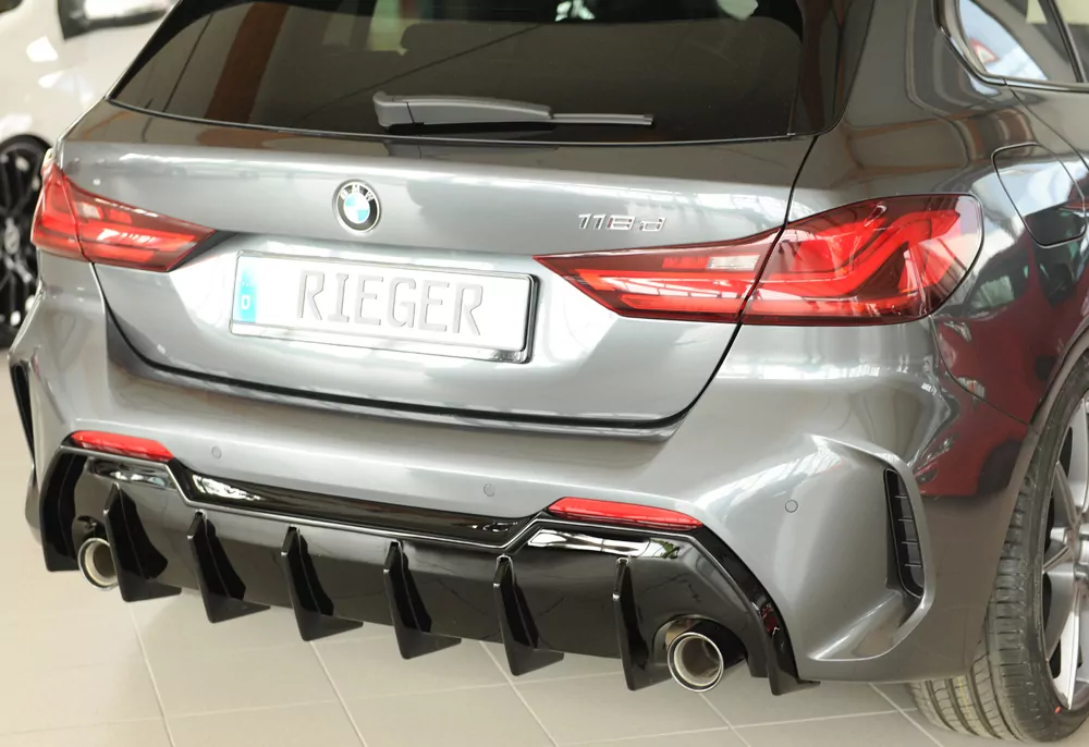Rieger Heckeinsatz glanz schwarz für BMW 1er F40  (F1H) Schrägheck / 4-tür. 07.19-