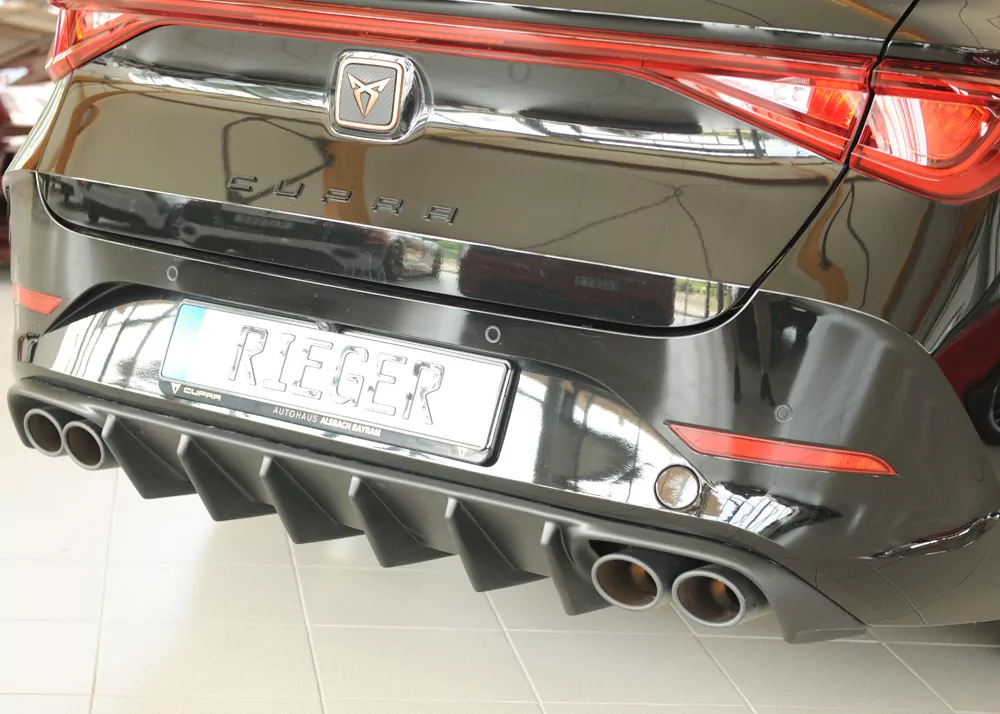 Rieger Heckeinsatz (für Fzg. mit AHK) matt schwarz für Cupra Leon (KL) 5-tür. (ST/Sportstourer) 09.20-06.24 (bis Facelift)