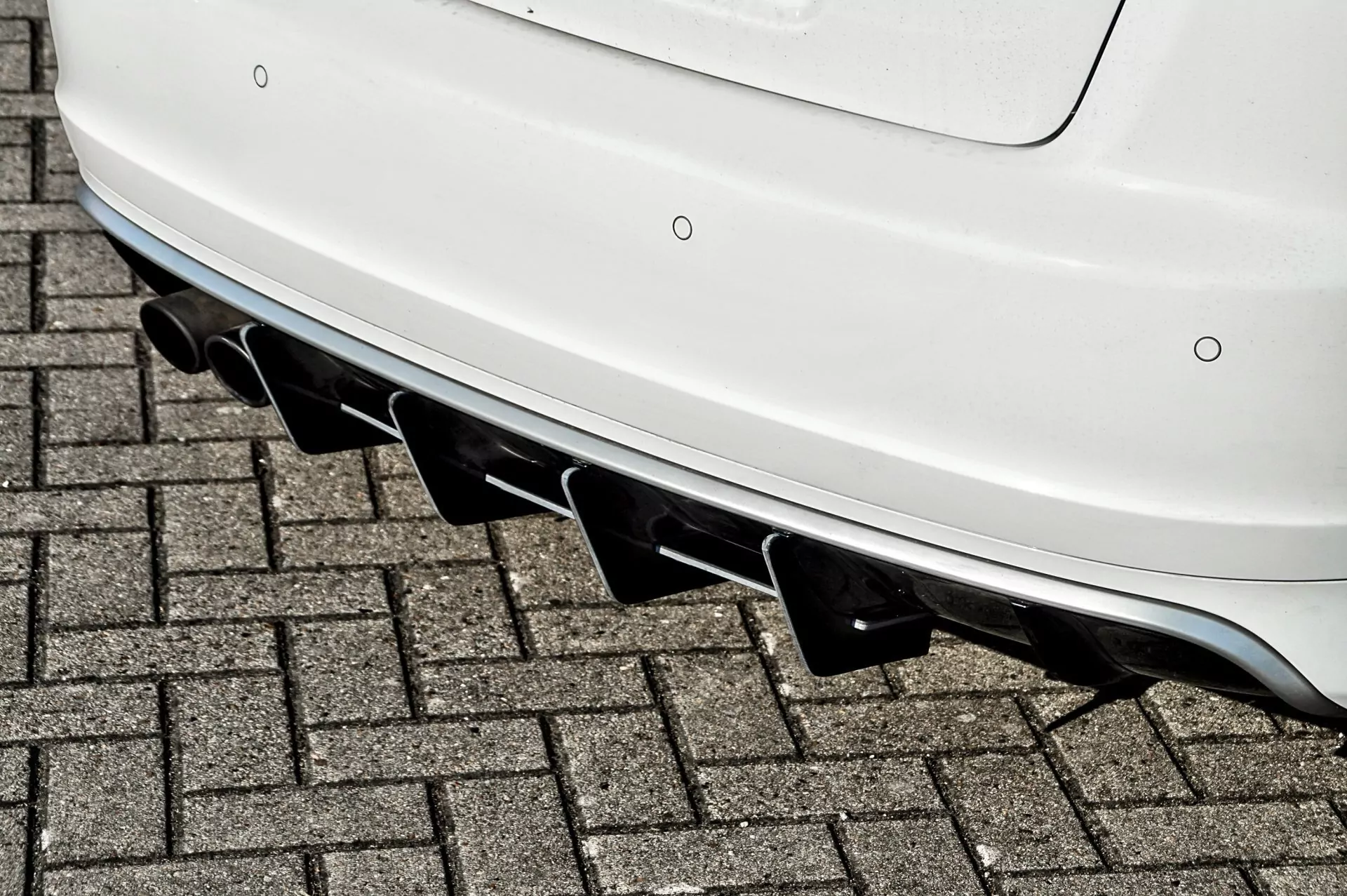 gefräster Heckansatz mit Finnen für Audi RS3 8PA Bj. 2011-2012