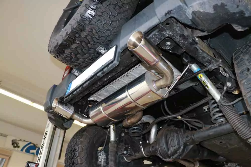 Jeep Wrangler III - JK  Endschalldämpfer quer Ausgang rechts/links - 1x100 Typ 25 rechts/links