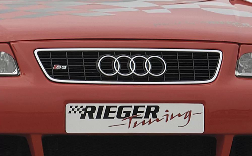 orig. Audi S3-Grill (8L) für Audi A3 (8L) 3-tür.  incl. Zeichen, inkl. Klammern
