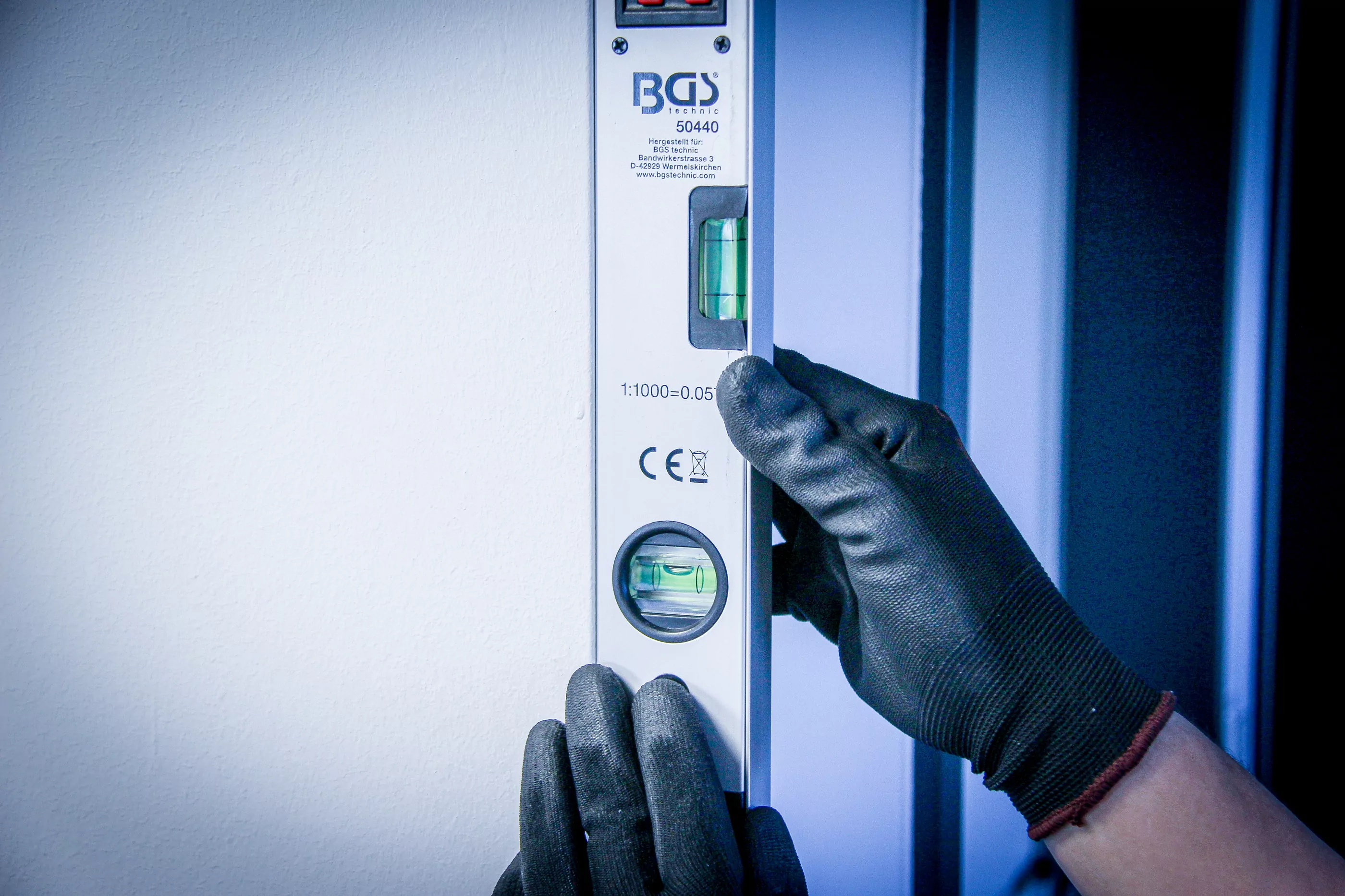 Digitaler LCD-Winkelmesser mit Wasserwaage | 450 mm