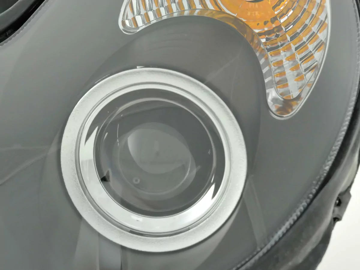 Scheinwerfer Set Mercedes C-Klasse Typ W203 Bj. 00-07 schwarz