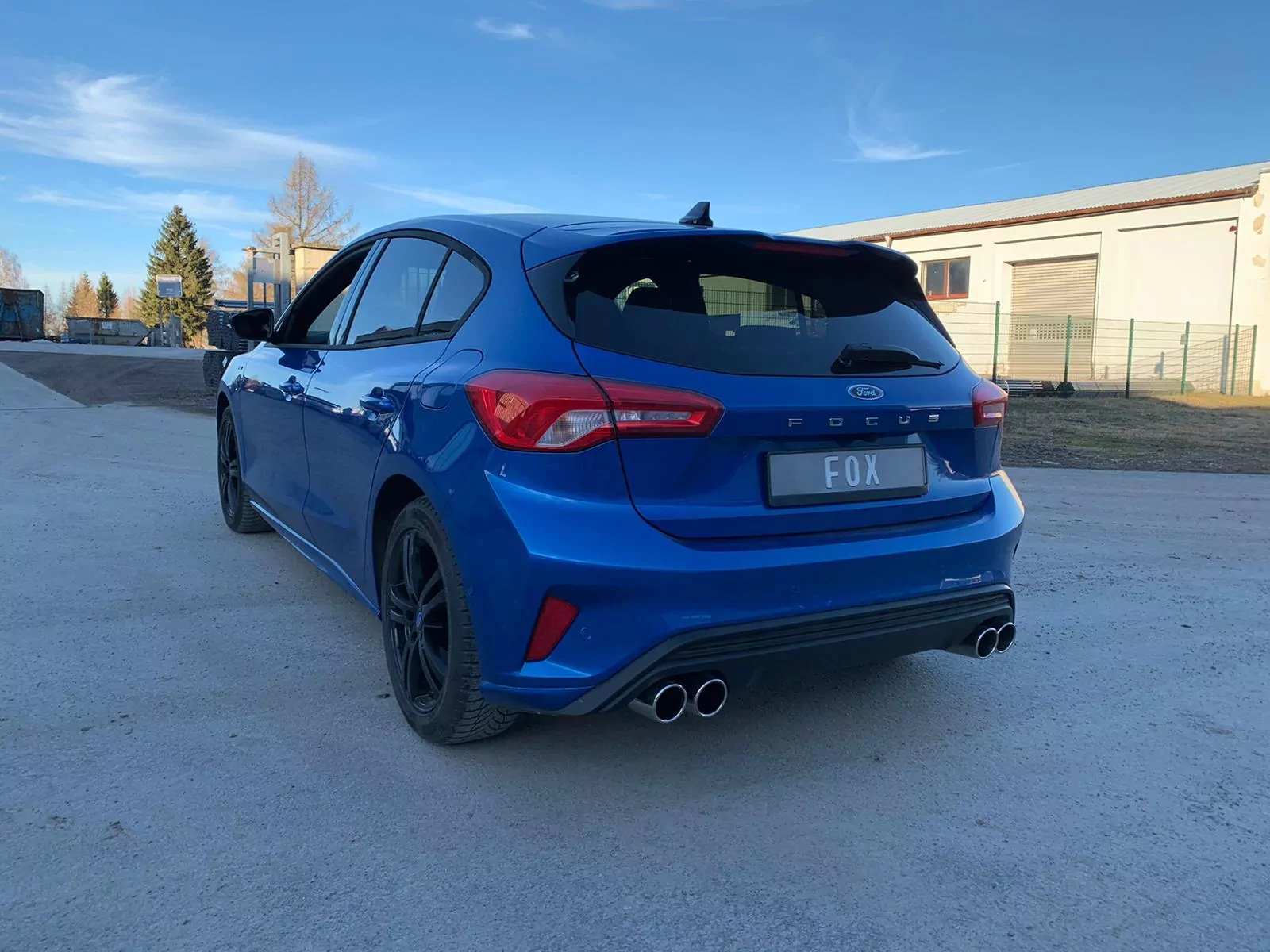 Ford Focus IV ST-Line - Einzelradaufhängung  Endschalldämpfer Ausgang rechts/links - 2x90 Typ 16 rechts/links