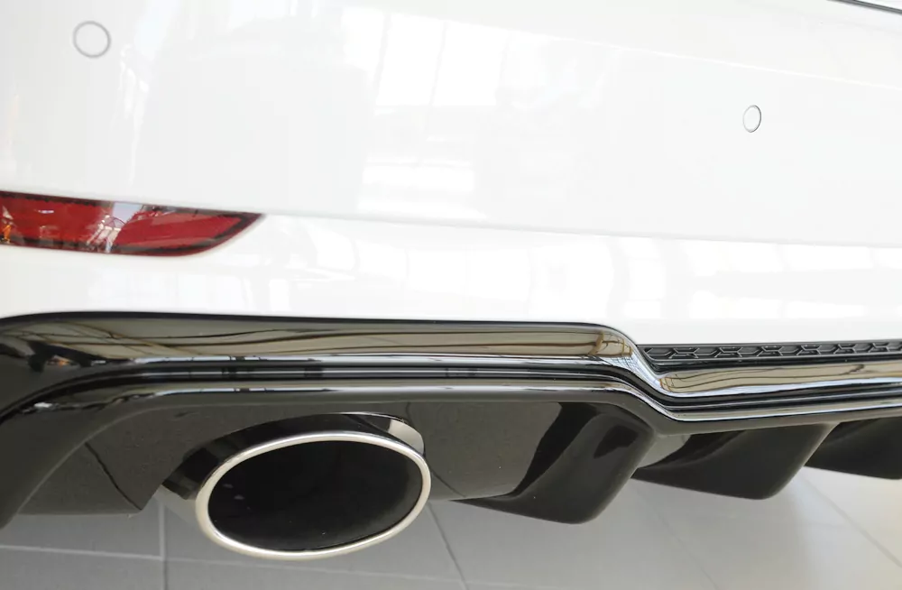 Rieger Heckeinsatz für Audi A3 S3 (8V) - 3-tür. (Schrägheck 8V1) 09.16- (ab Facelift) schwarz glanz
