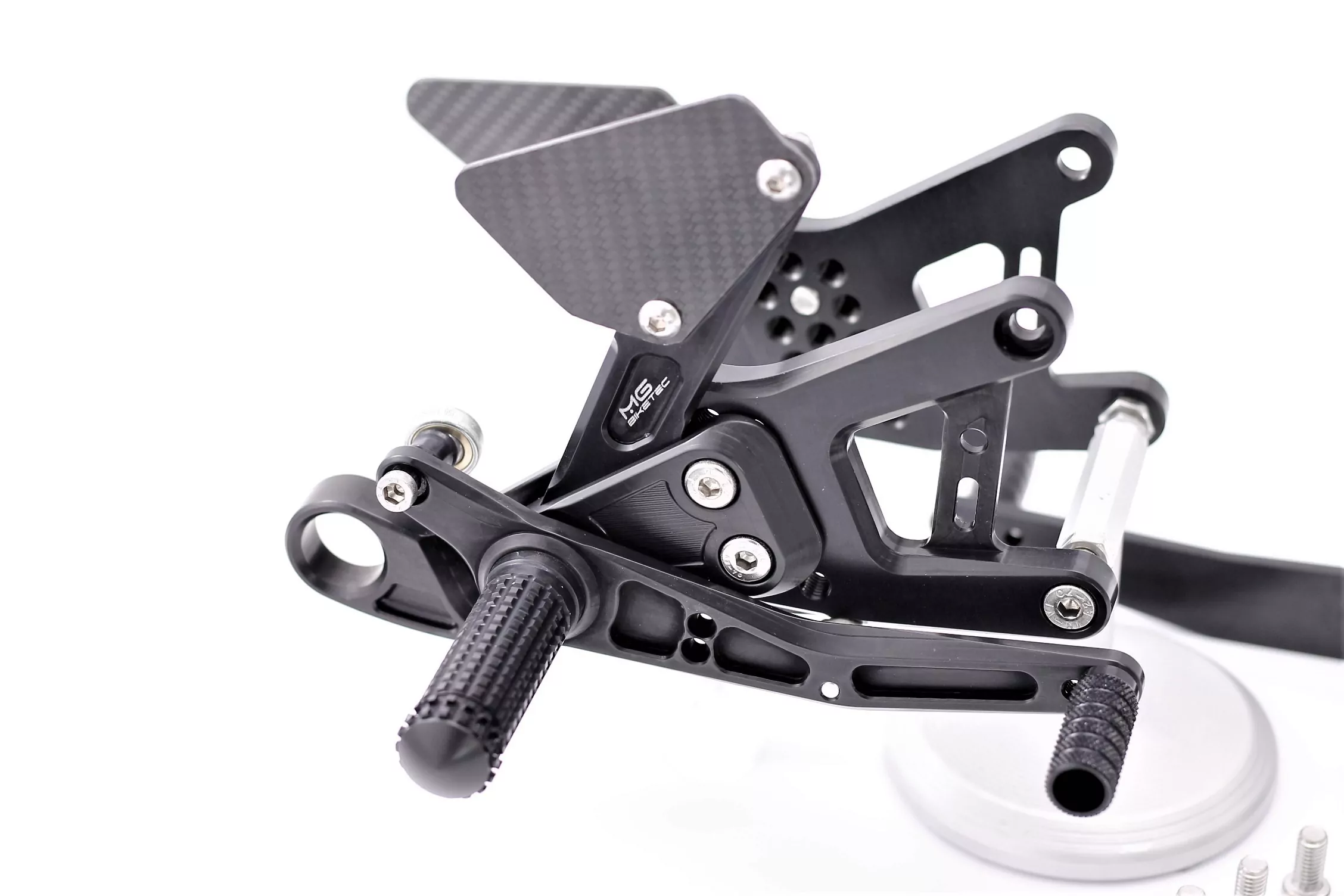 MG Biketec Sportfussrastenanlage / Rastenanlage / Fußrastenanlage mit ABE, gültig in D - A - CH für Yamaha YZF-R6 ab 2006-2007