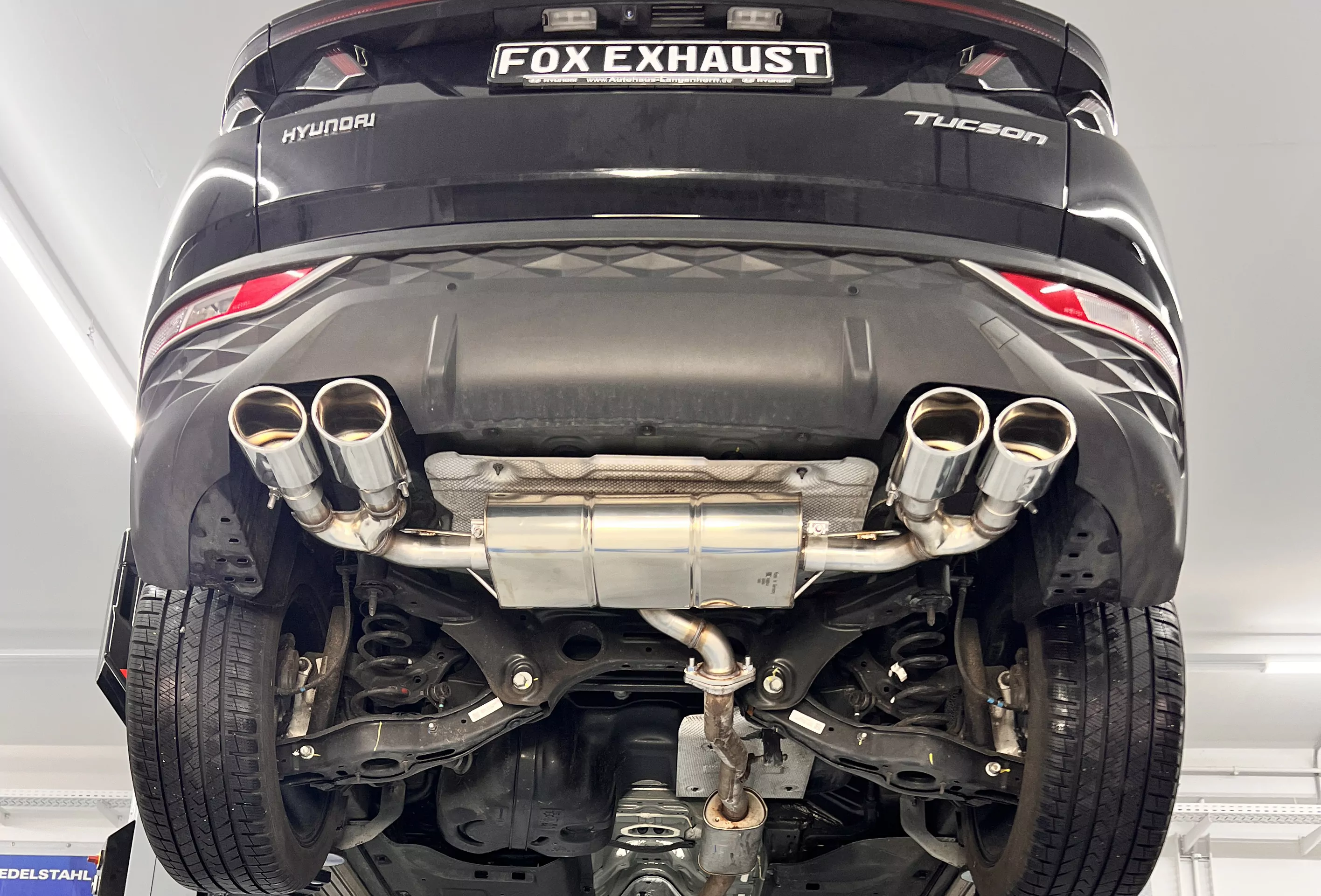 Hyundai Tucson NX4 - 4x2 & 4x4  Endschalldämpfer - 2x115x85 Typ 32 rechts/links