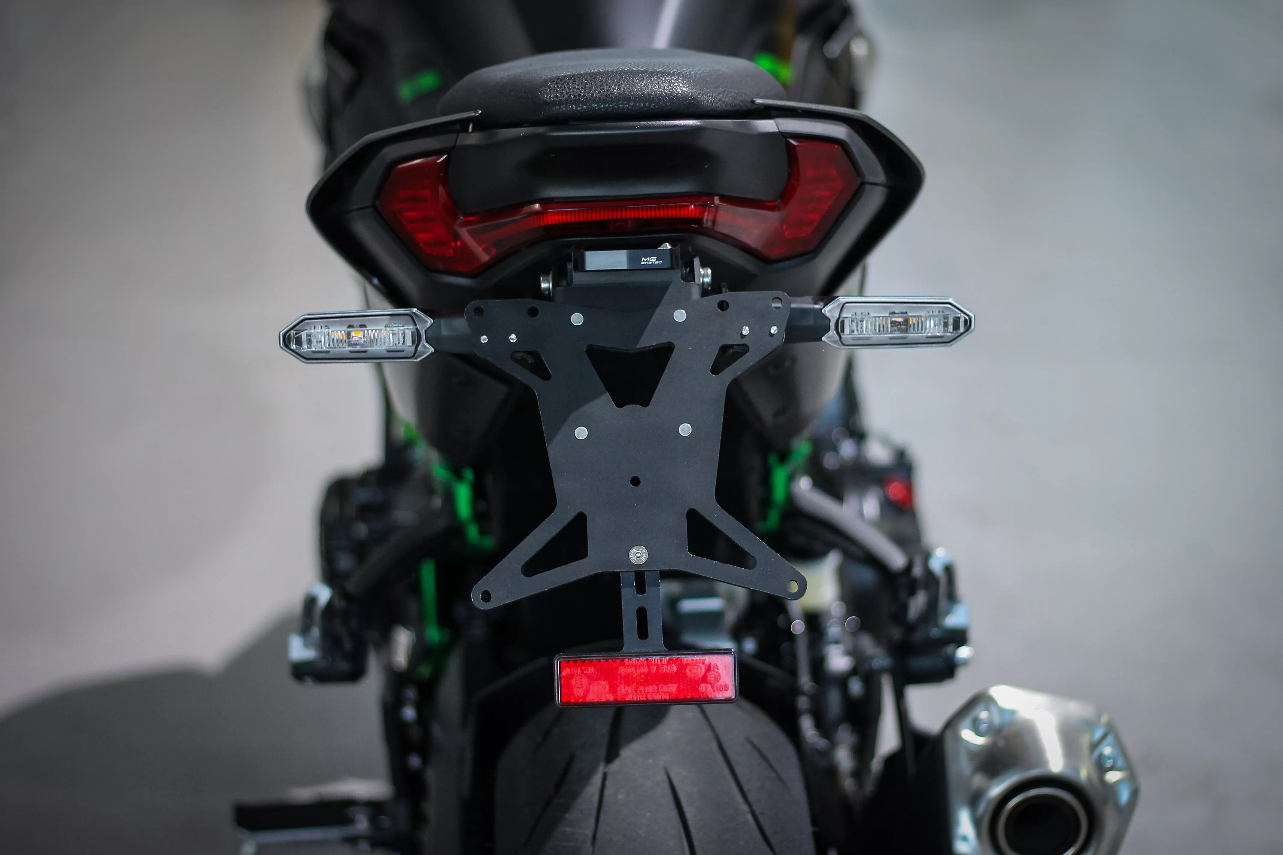 MG Biketec Kennzeichenhalter für Kawasaki Z 900 ab 2025