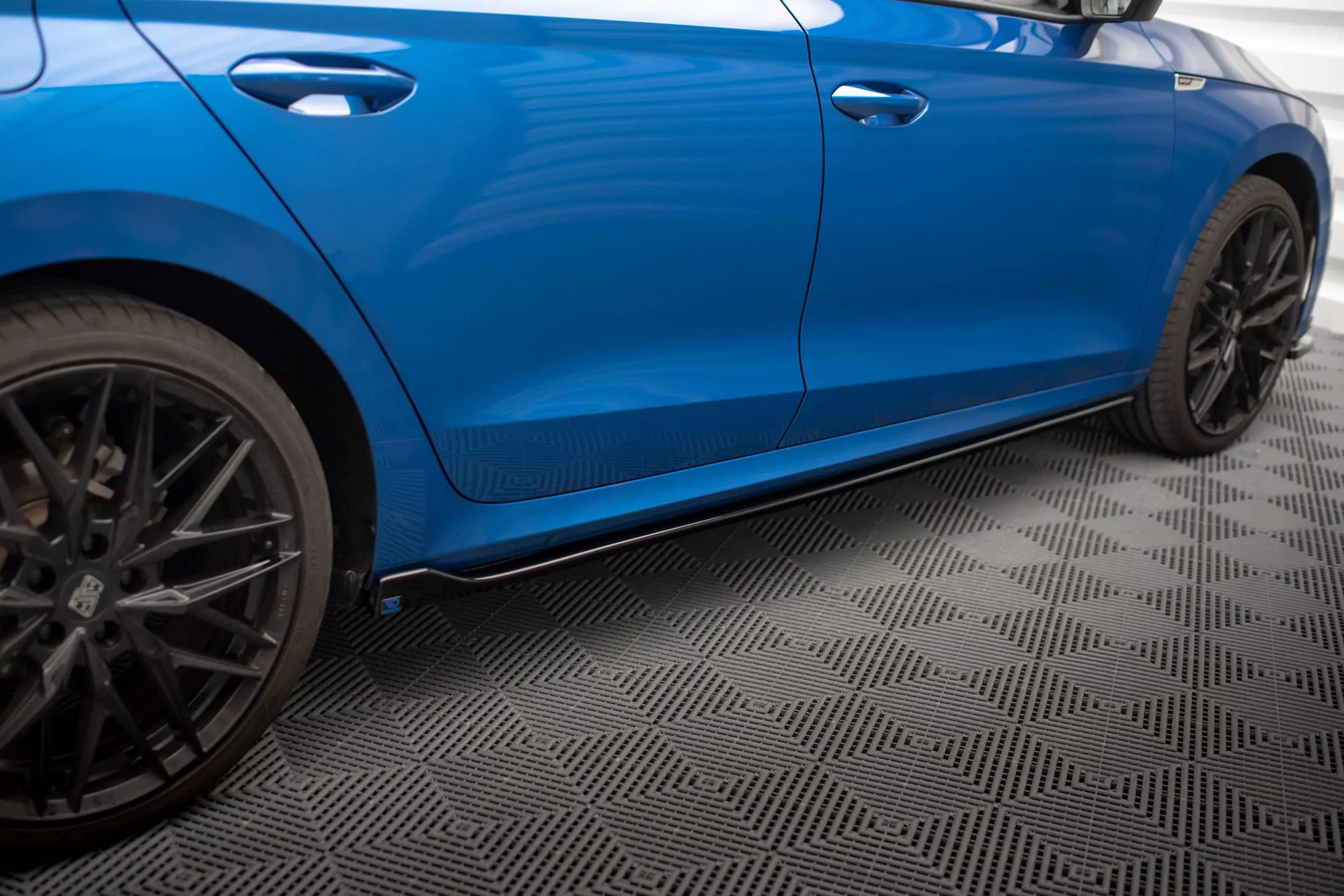 Seitenschweller Ansatz Passend Für V.1 Skoda Octavia Mk4  Schwarz Hochglanz