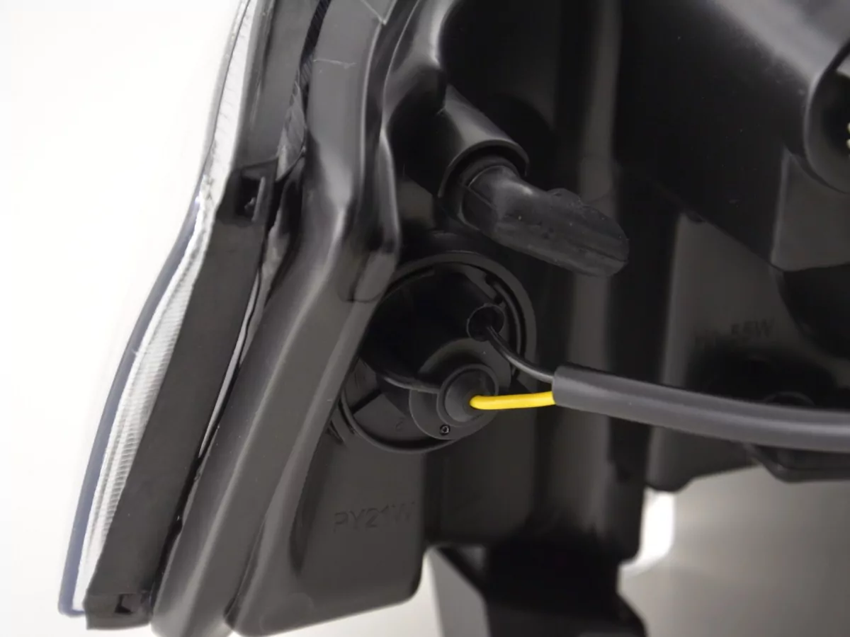 Scheinwerfer Set Daylight LED TFL-Optik Audi A6 Typ 4B Bj. 01-04 schwarz für Rechtslenker